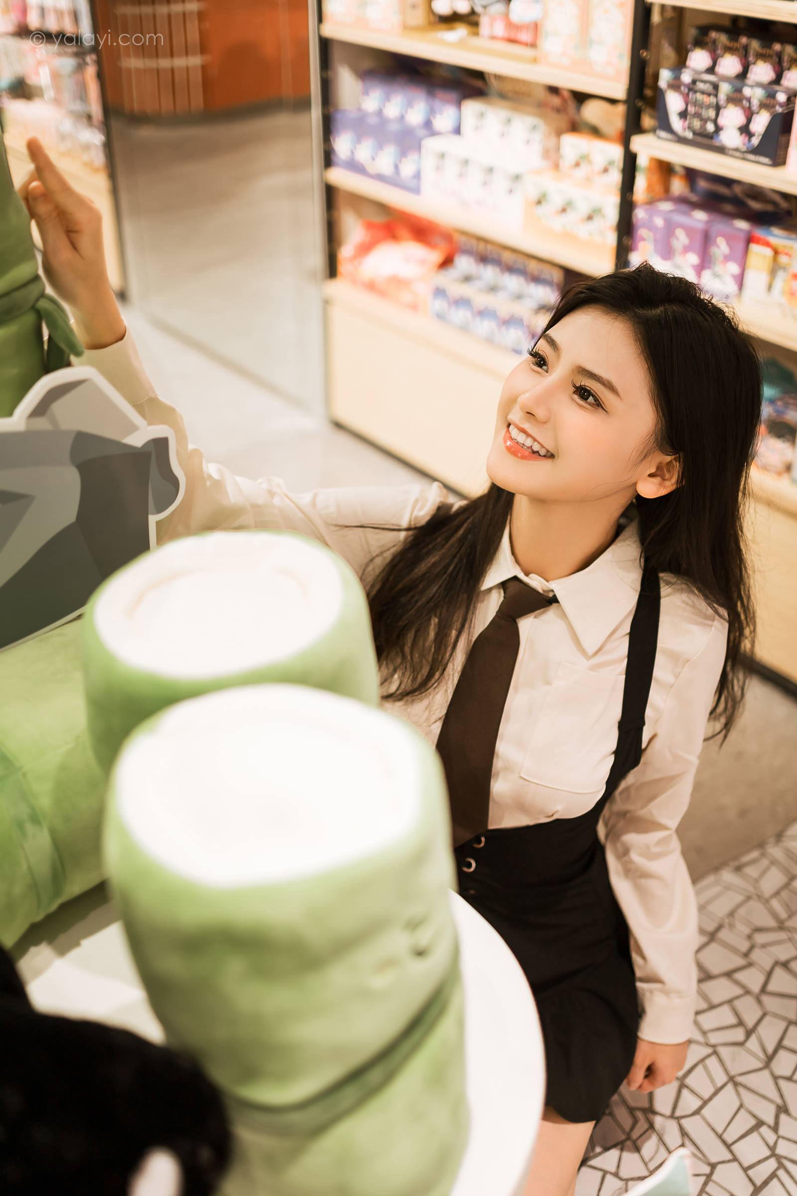 图片[31]-[YALAYI雅拉伊]2023.09.13 NO.1070 去逛街啦 若婷[45+1P] – 速更版-美库