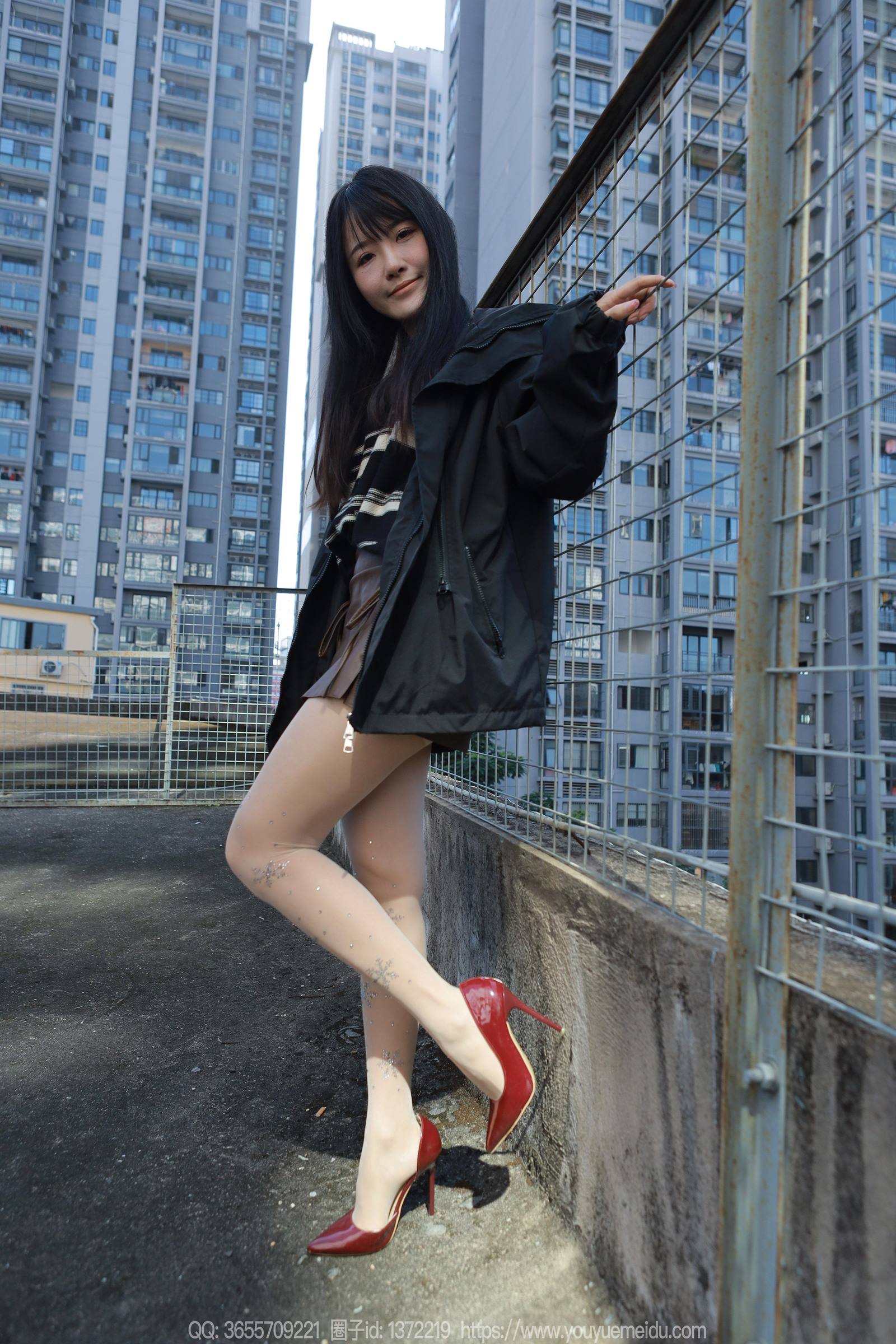 图片[20]-[IESS异思趣向] 2023.12.07 丝享家1605：婉萍《晒晒太阳》[86P] – 速更版-美库