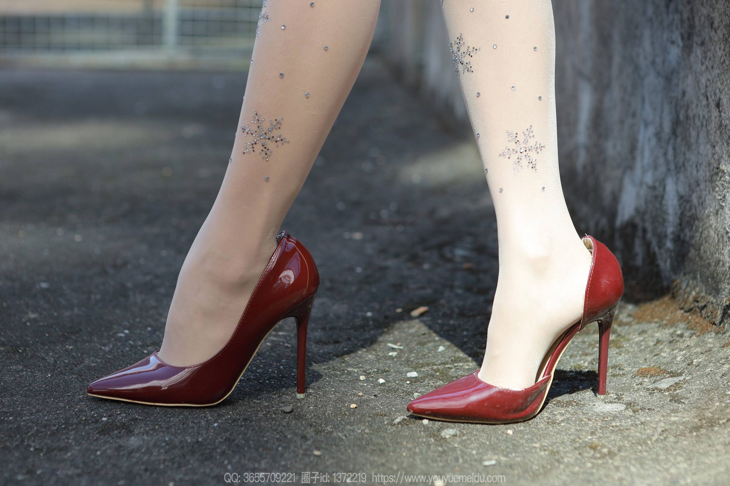 图片[21]-[IESS异思趣向] 2023.12.07 丝享家1605：婉萍《晒晒太阳》[86P] – 速更版-美库