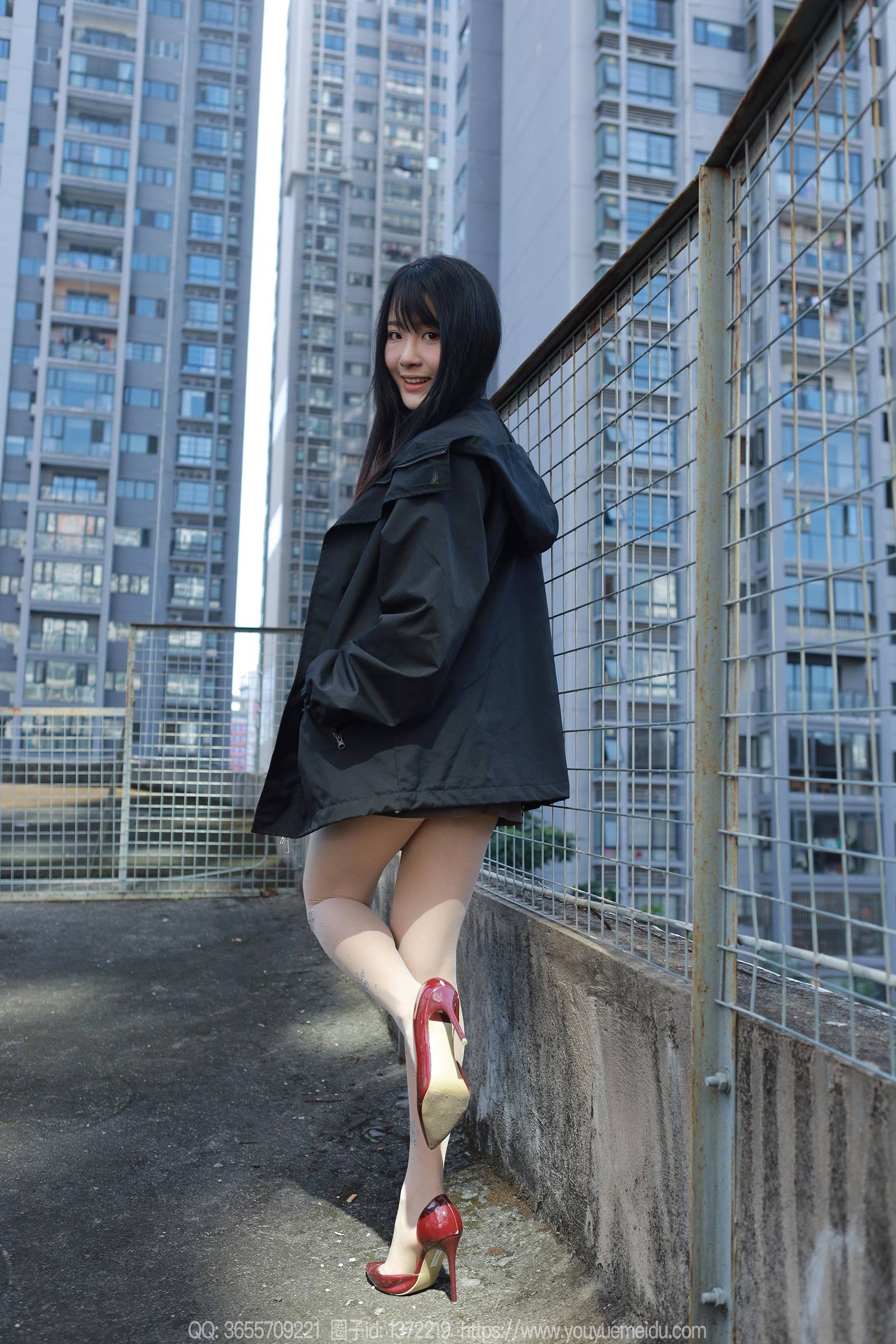 图片[22]-[IESS异思趣向] 2023.12.07 丝享家1605：婉萍《晒晒太阳》[86P] – 速更版-美库