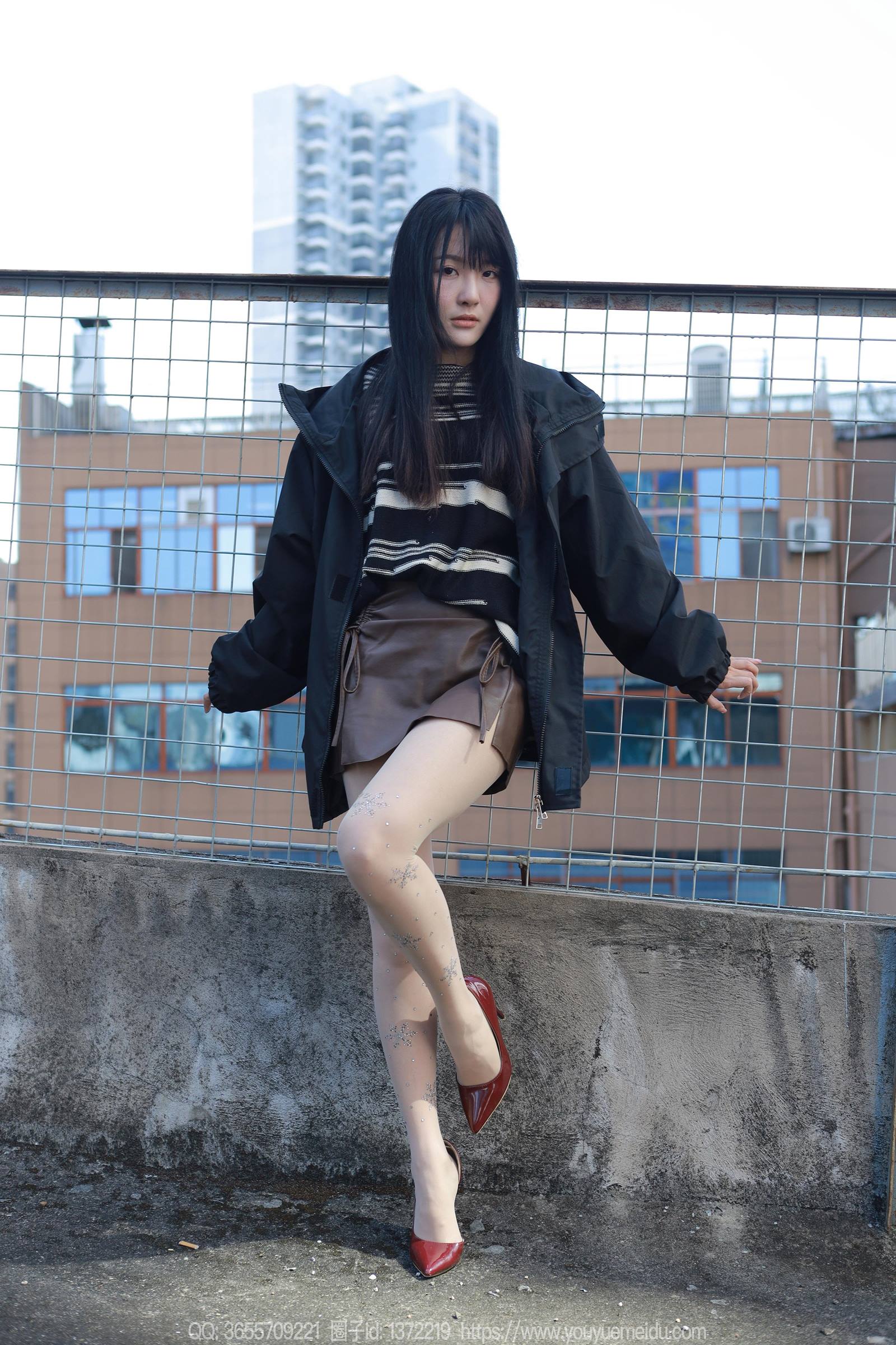 图片[29]-[IESS异思趣向] 2023.12.07 丝享家1605：婉萍《晒晒太阳》[86P] – 速更版-美库