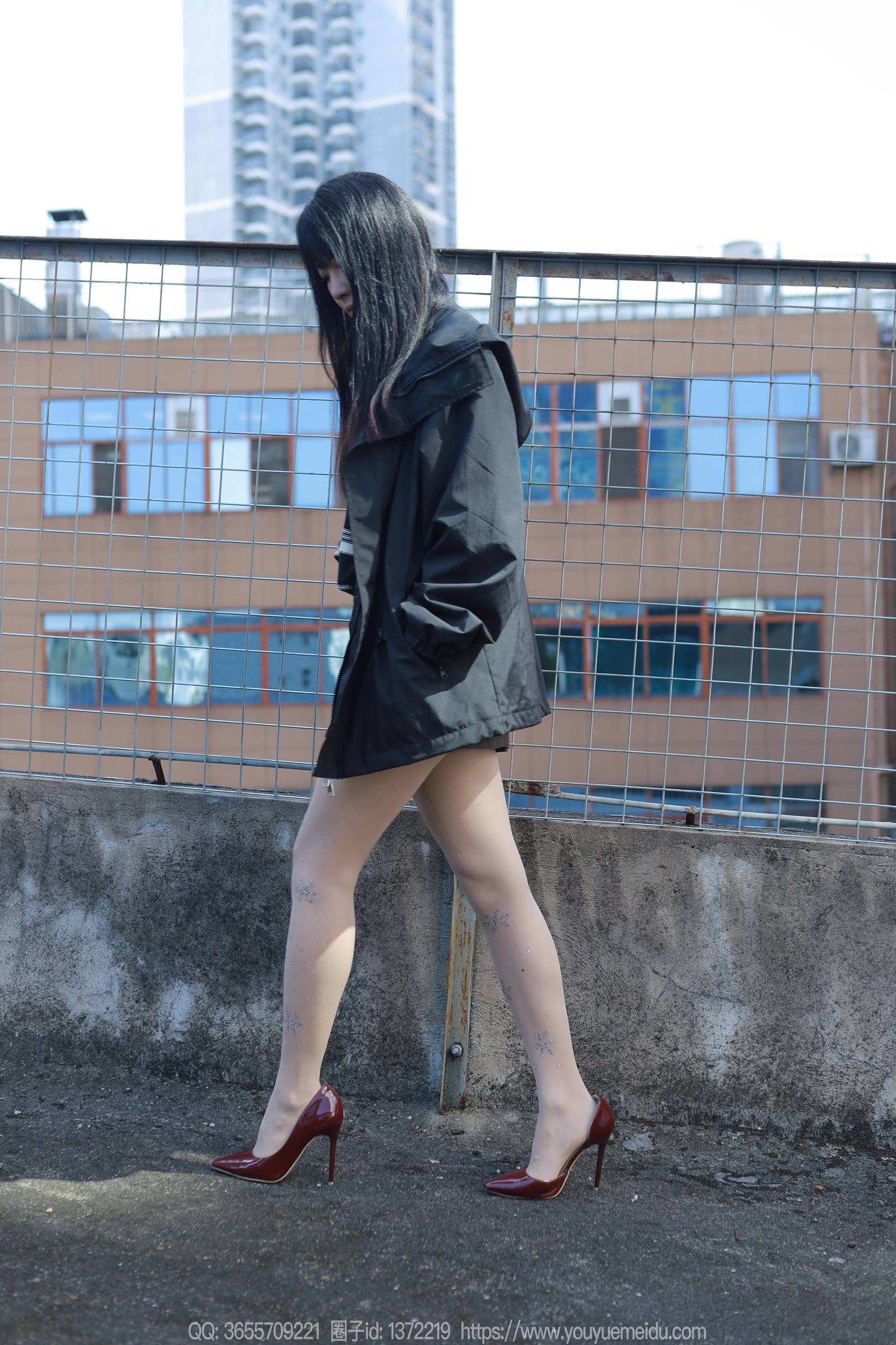 图片[33]-[IESS异思趣向] 2023.12.07 丝享家1605：婉萍《晒晒太阳》[86P] – 速更版-美库