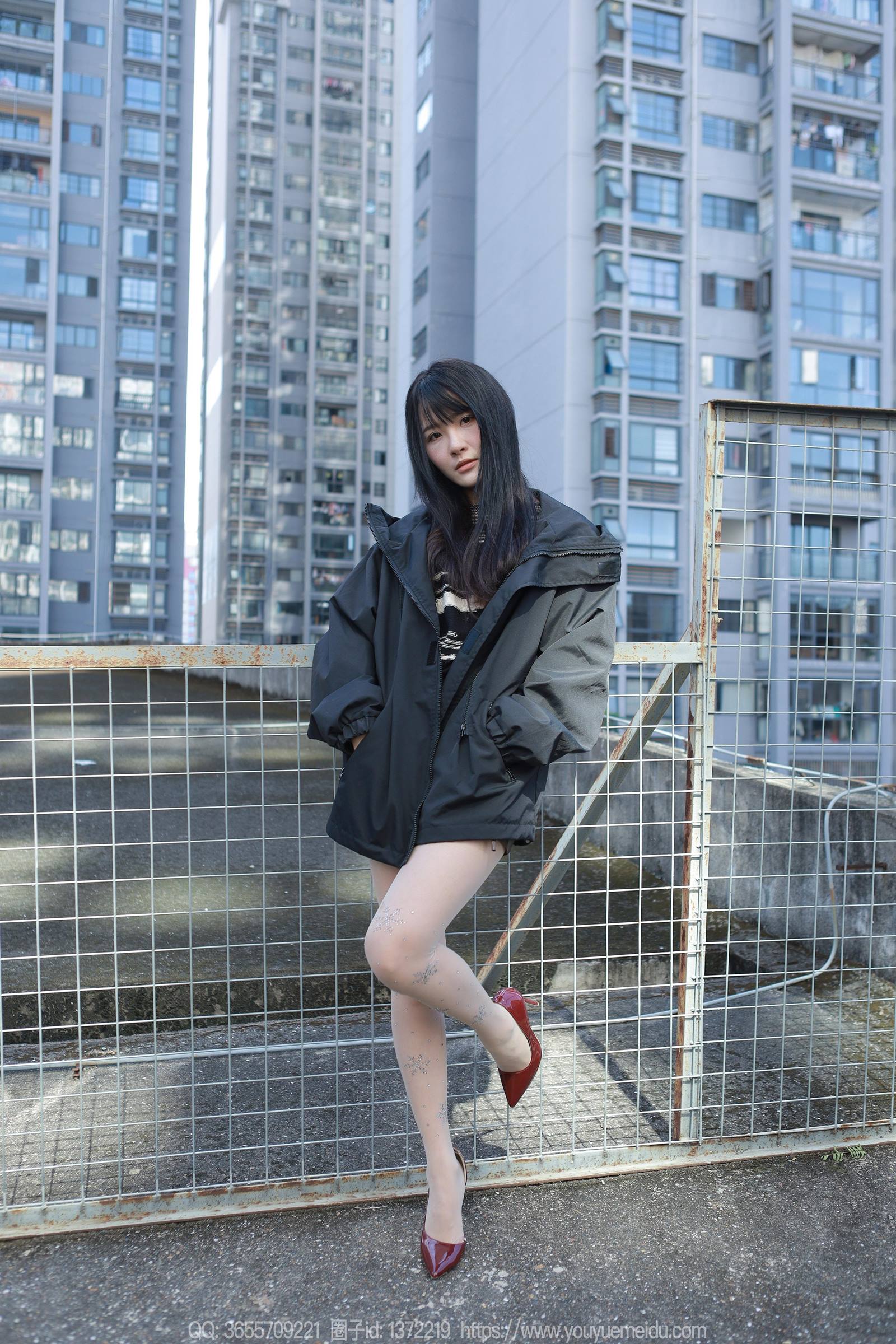 图片[50]-[IESS异思趣向] 2023.12.07 丝享家1605：婉萍《晒晒太阳》[86P] – 速更版-美库