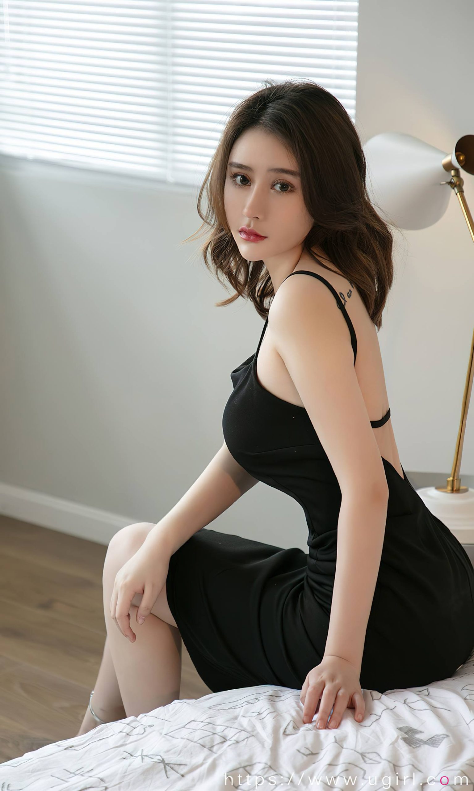 图片[16]-[爱尤物]2023 NO.2726 完美暗示 coral[35P] – 速更版-美库