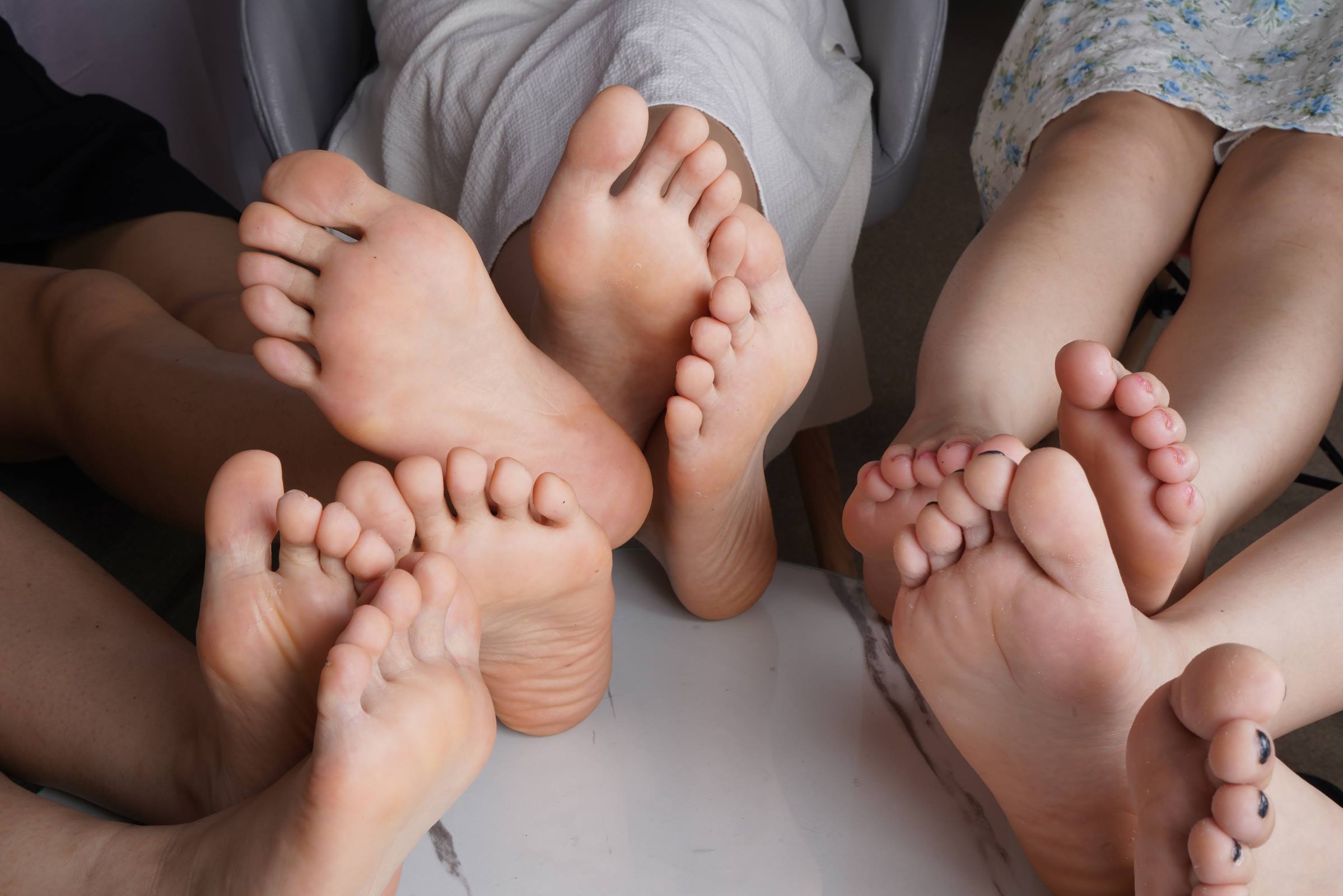 图片[52]-Pary摄影 NO.118 8个美女16只脚围成一圈，看得眼花缭乱[103P] – 速更版-美库