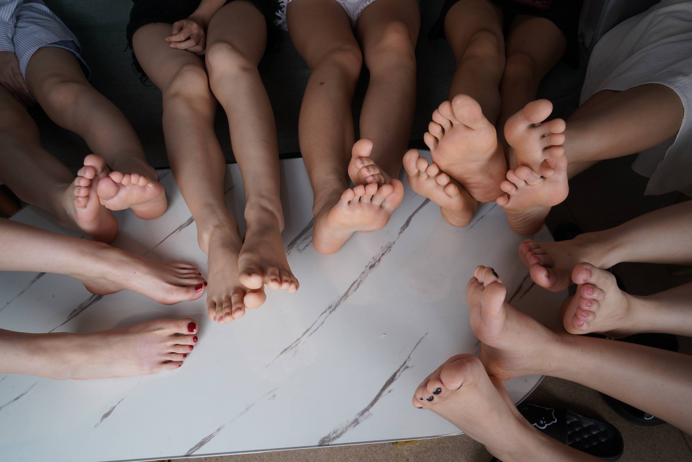 图片[59]-Pary摄影 NO.118 8个美女16只脚围成一圈，看得眼花缭乱[103P] – 速更版-美库