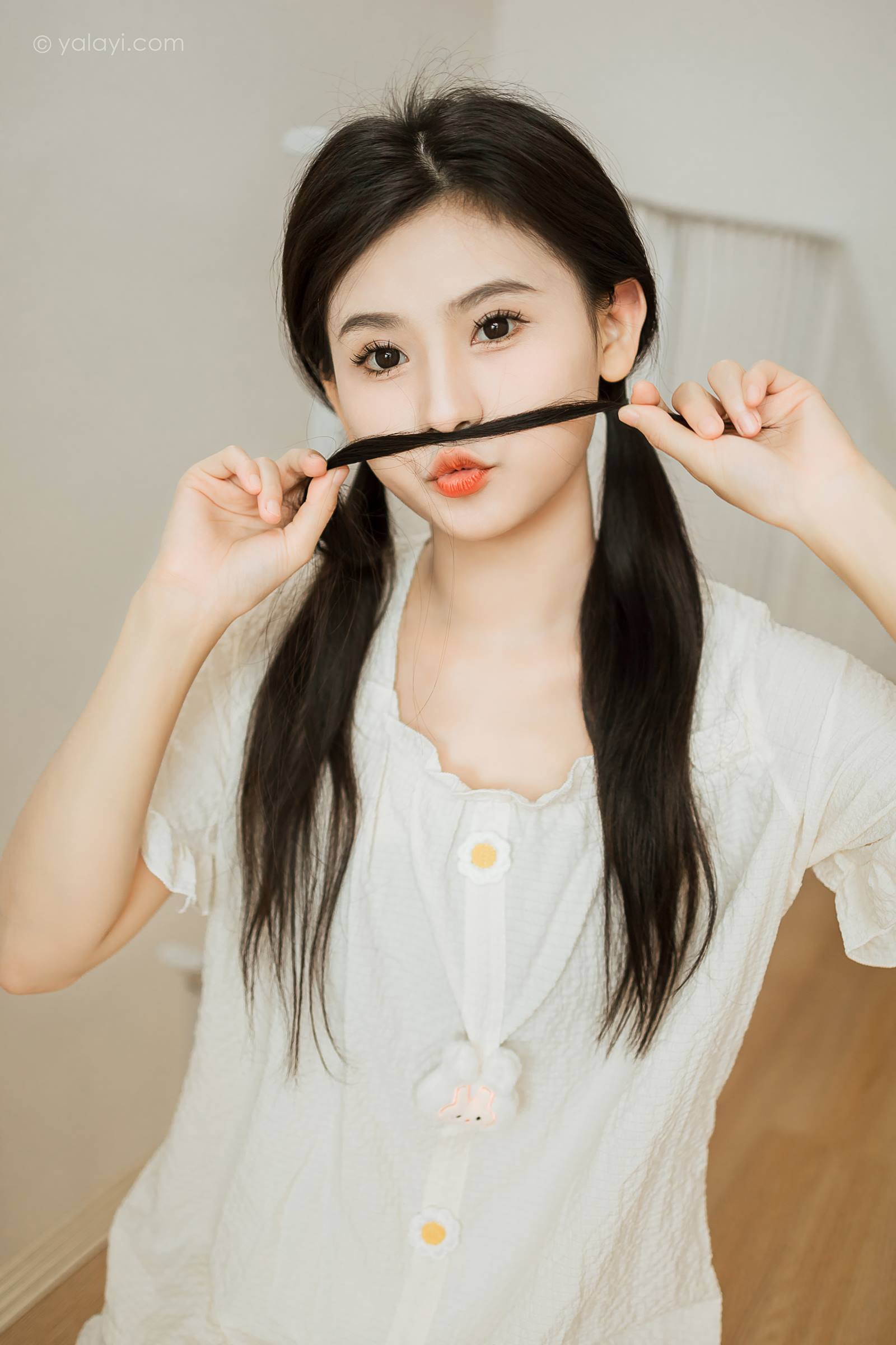 图片[28]-[YALAYI雅拉伊]2023.10.16 NO.1073 双马尾少女 徐小云[44+1P] – 速更版-美库