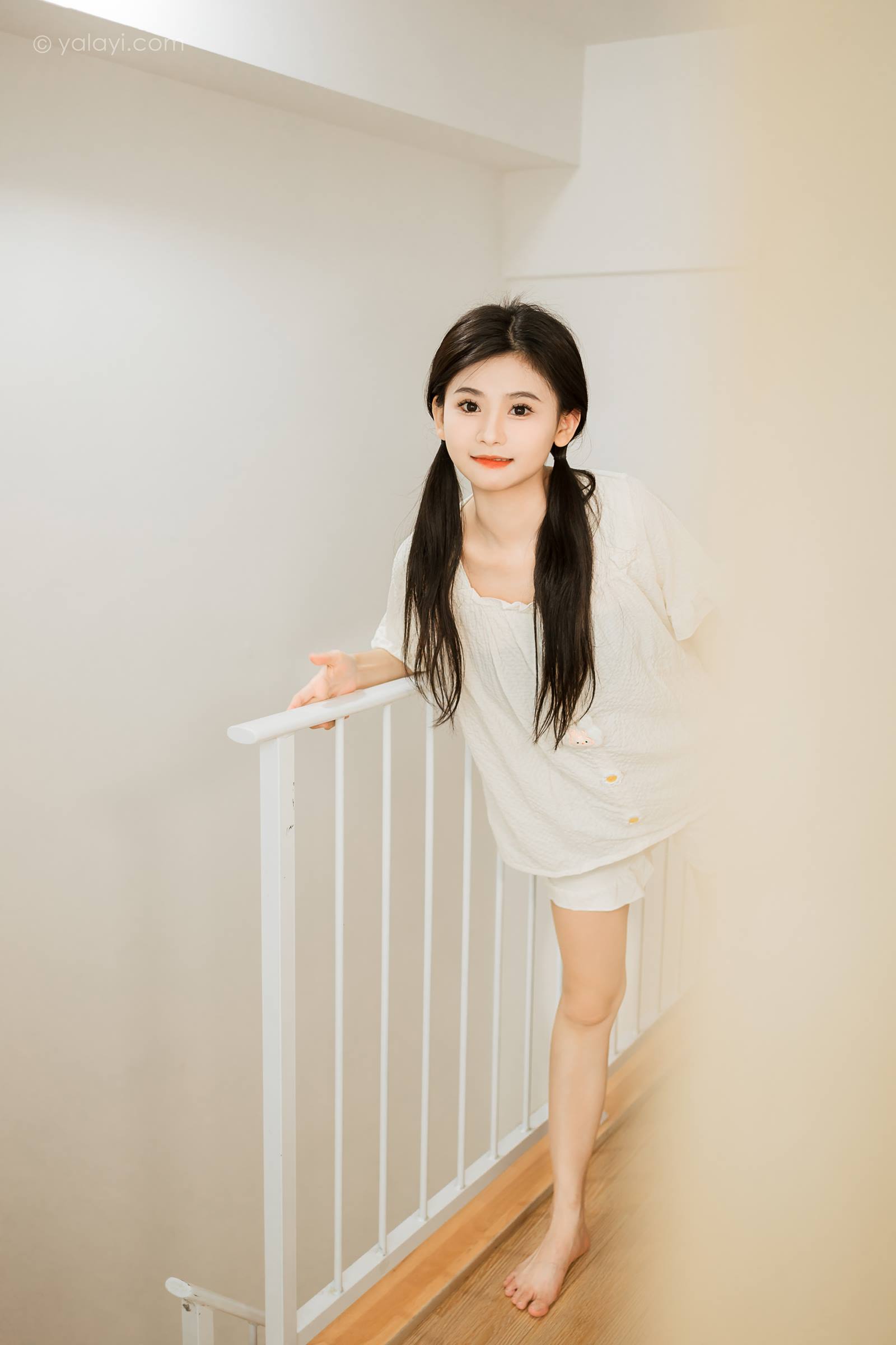 图片[32]-[YALAYI雅拉伊]2023.10.16 NO.1073 双马尾少女 徐小云[44+1P] – 速更版-美库