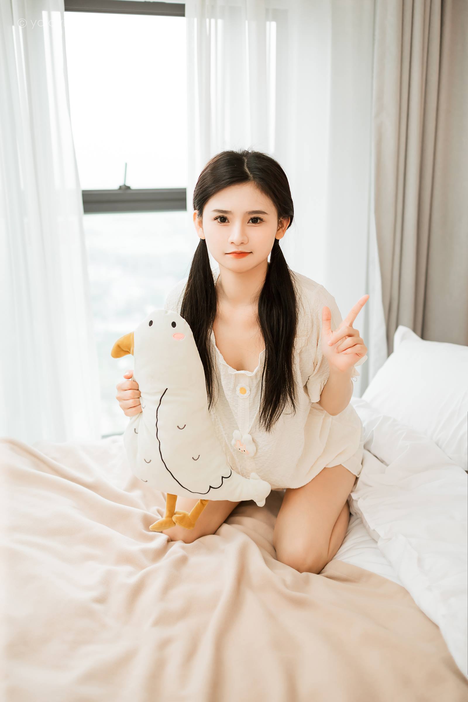 图片[40]-[YALAYI雅拉伊]2023.10.16 NO.1073 双马尾少女 徐小云[44+1P] – 速更版-美库