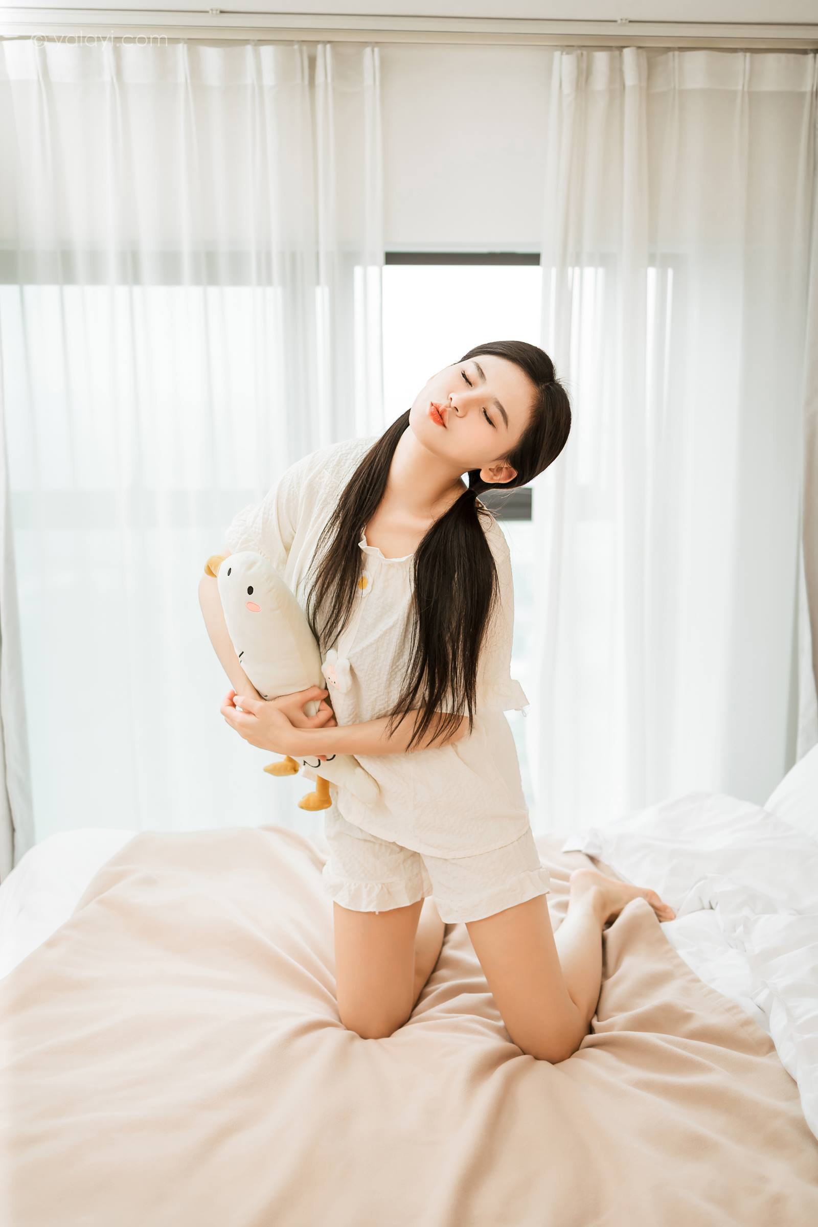 图片[42]-[YALAYI雅拉伊]2023.10.16 NO.1073 双马尾少女 徐小云[44+1P] – 速更版-美库