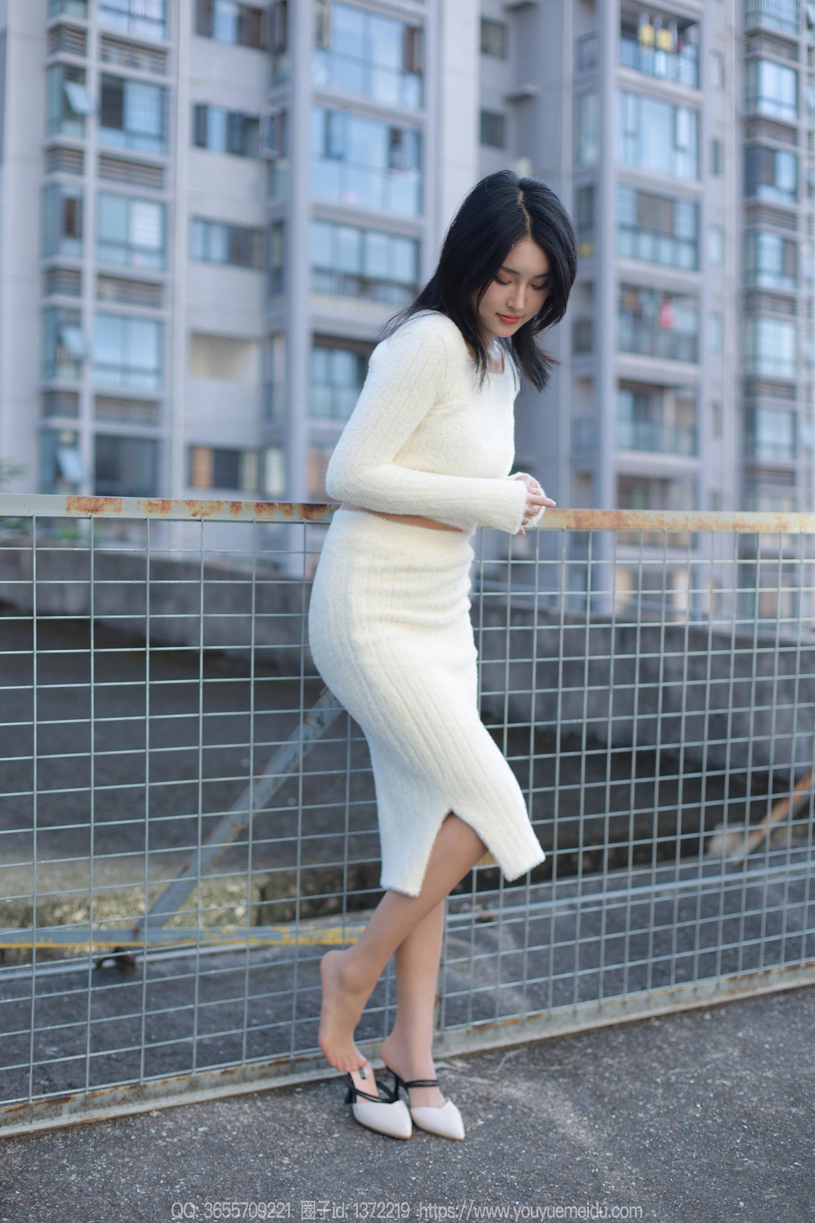 图片[17]-[IESS异思趣向] 2023.12.13 丝享家1610：小宝《雪白的毛衣》[84P] – 速更版-美库