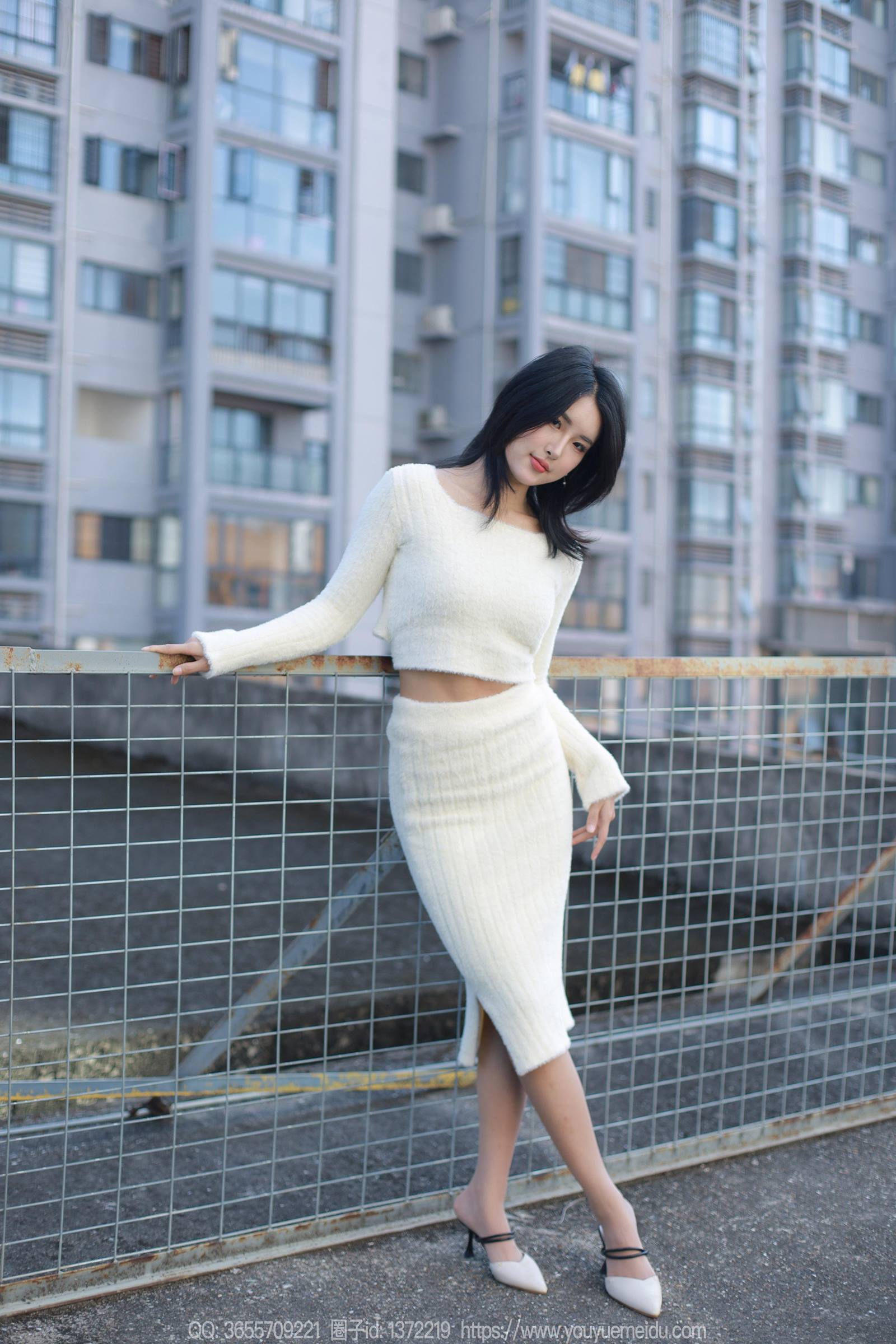 图片[31]-[IESS异思趣向] 2023.12.13 丝享家1610：小宝《雪白的毛衣》[84P] – 速更版-美库