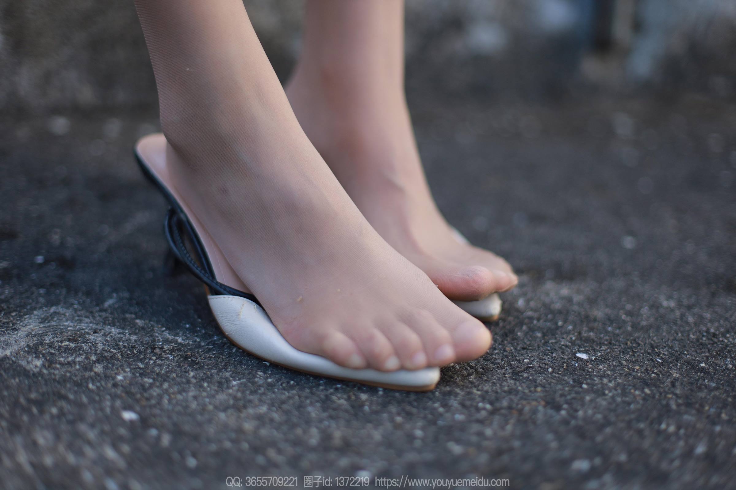 图片[52]-[IESS异思趣向] 2023.12.13 丝享家1610：小宝《雪白的毛衣》[84P] – 速更版-美库