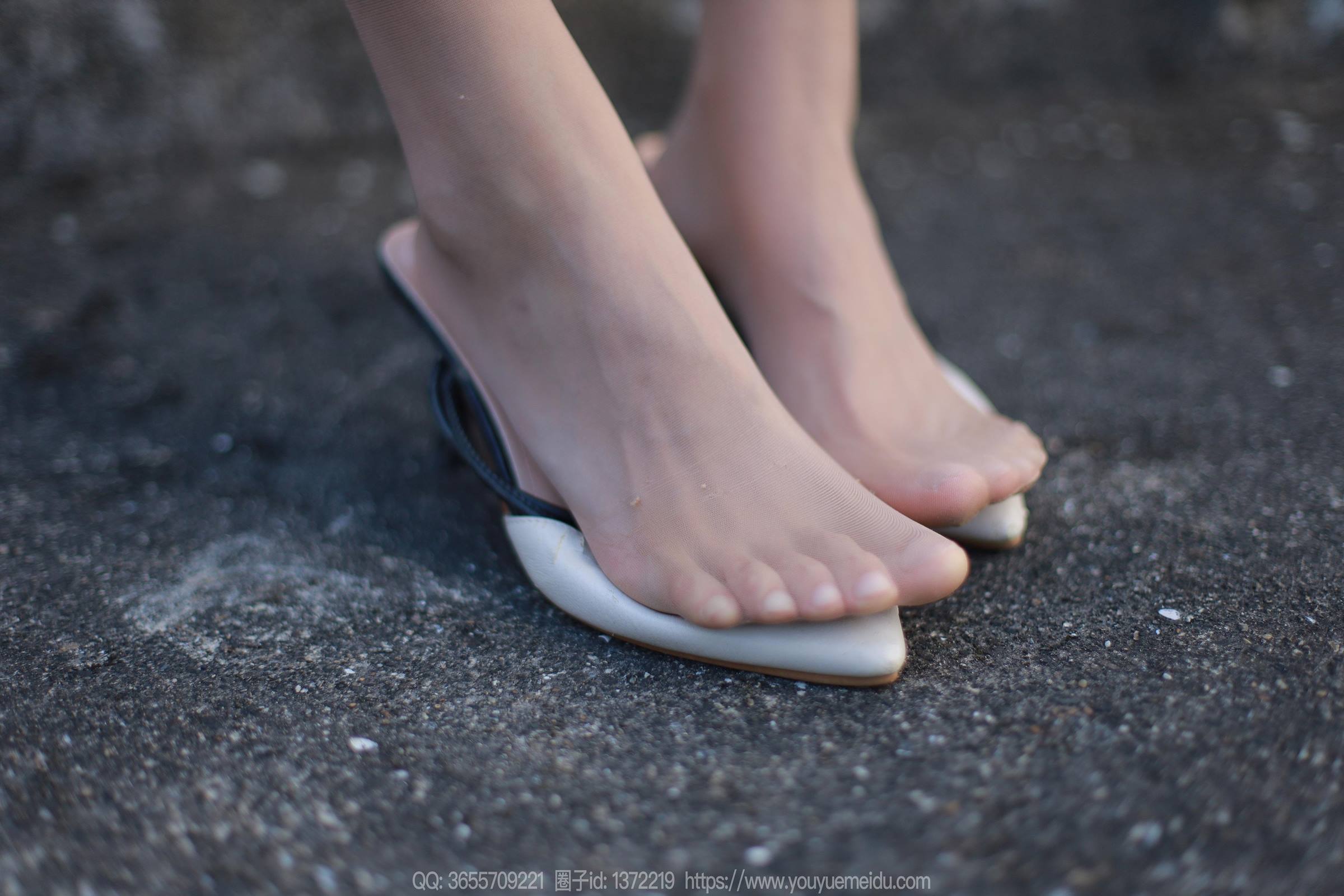 图片[53]-[IESS异思趣向] 2023.12.13 丝享家1610：小宝《雪白的毛衣》[84P] – 速更版-美库