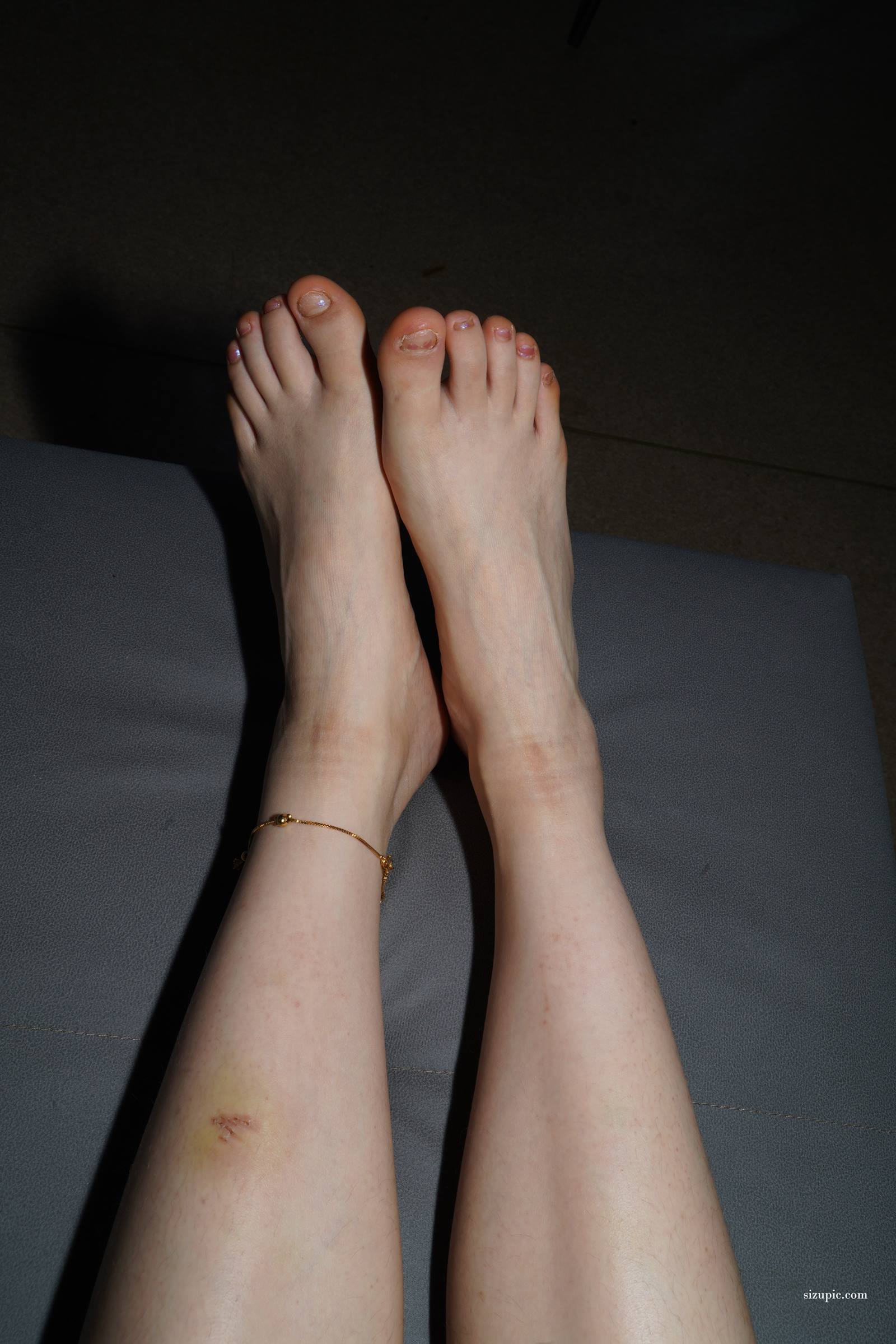 图片[103]-Pary摄影 NO.121 小华脱掉高跟展示37码修长美脚[102P] – 速更版-美库