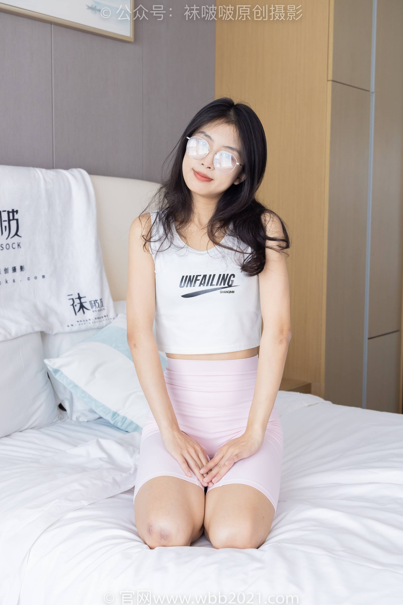 图片[145]-[BoBoSocks袜啵啵]NO.301 奶油-两双板鞋、白棉袜、短黑丝、裸足[240P] – 速更版-美库