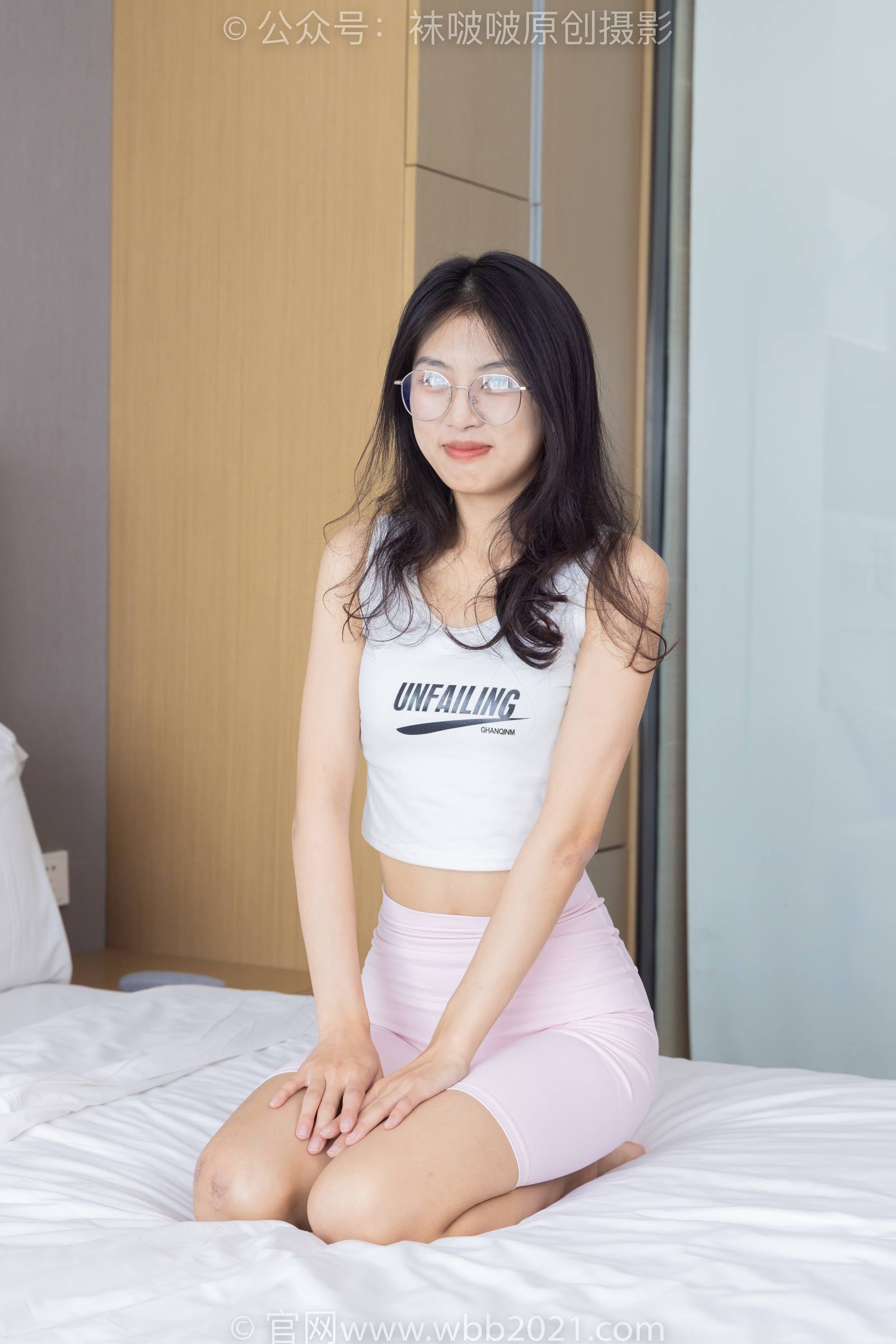 图片[198]-[BoBoSocks袜啵啵]NO.301 奶油-两双板鞋、白棉袜、短黑丝、裸足[240P] – 速更版-美库