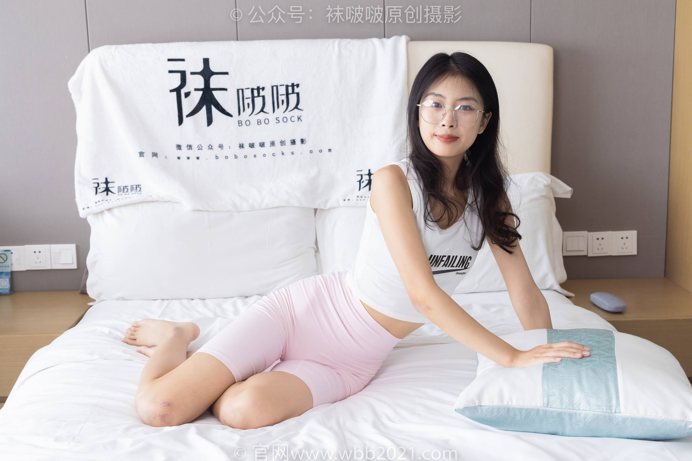 图片[208]-[BoBoSocks袜啵啵]NO.301 奶油-两双板鞋、白棉袜、短黑丝、裸足[240P] – 速更版-美库