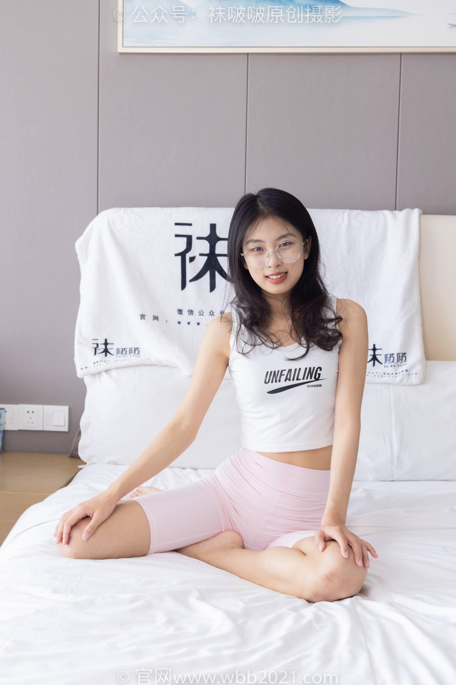 图片[213]-[BoBoSocks袜啵啵]NO.301 奶油-两双板鞋、白棉袜、短黑丝、裸足[240P] – 速更版-美库