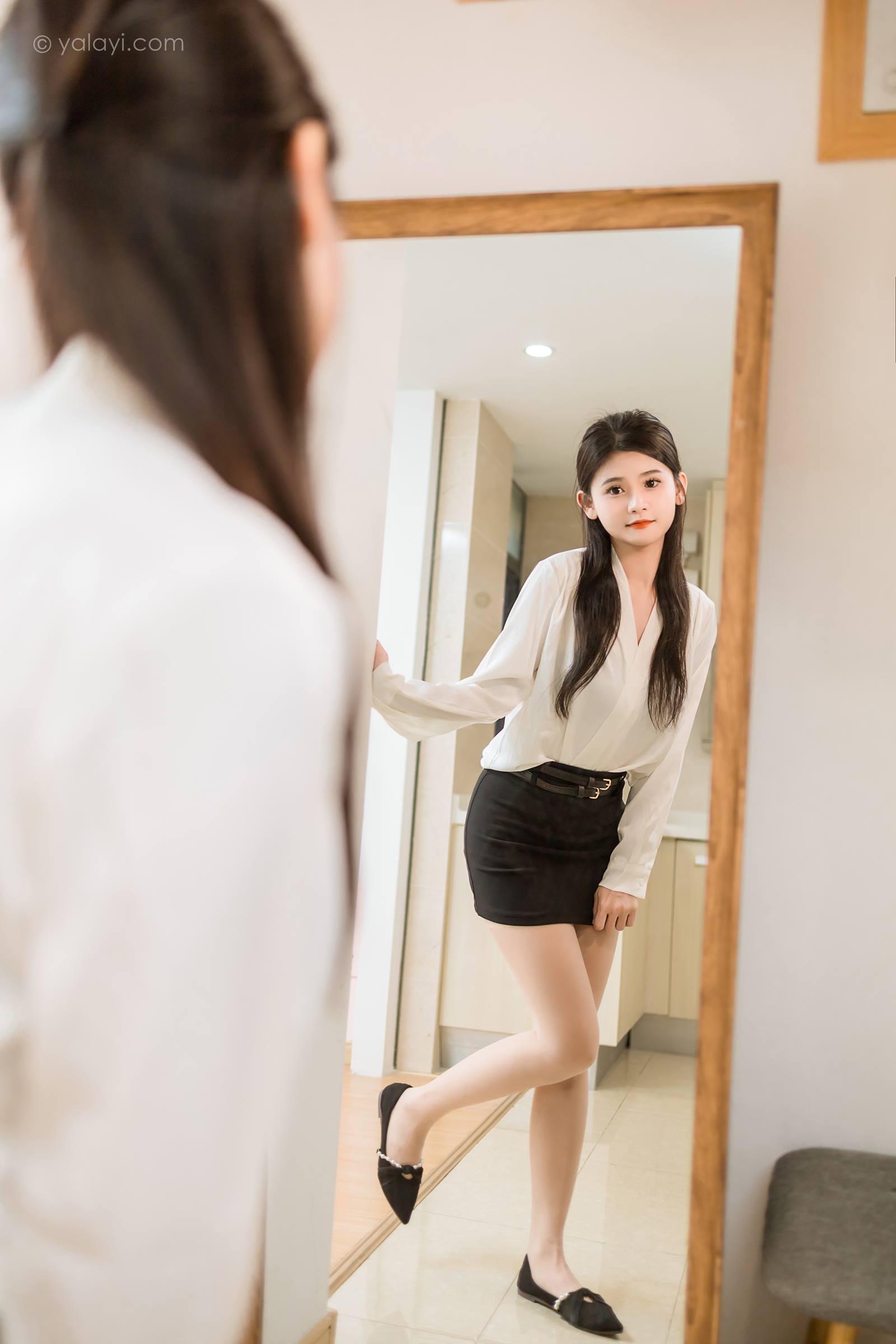 图片[13]-[YALAYI雅拉伊]2023.10.23 NO.1076 白领下班了 若婷[45+1P] – 速更版-美库