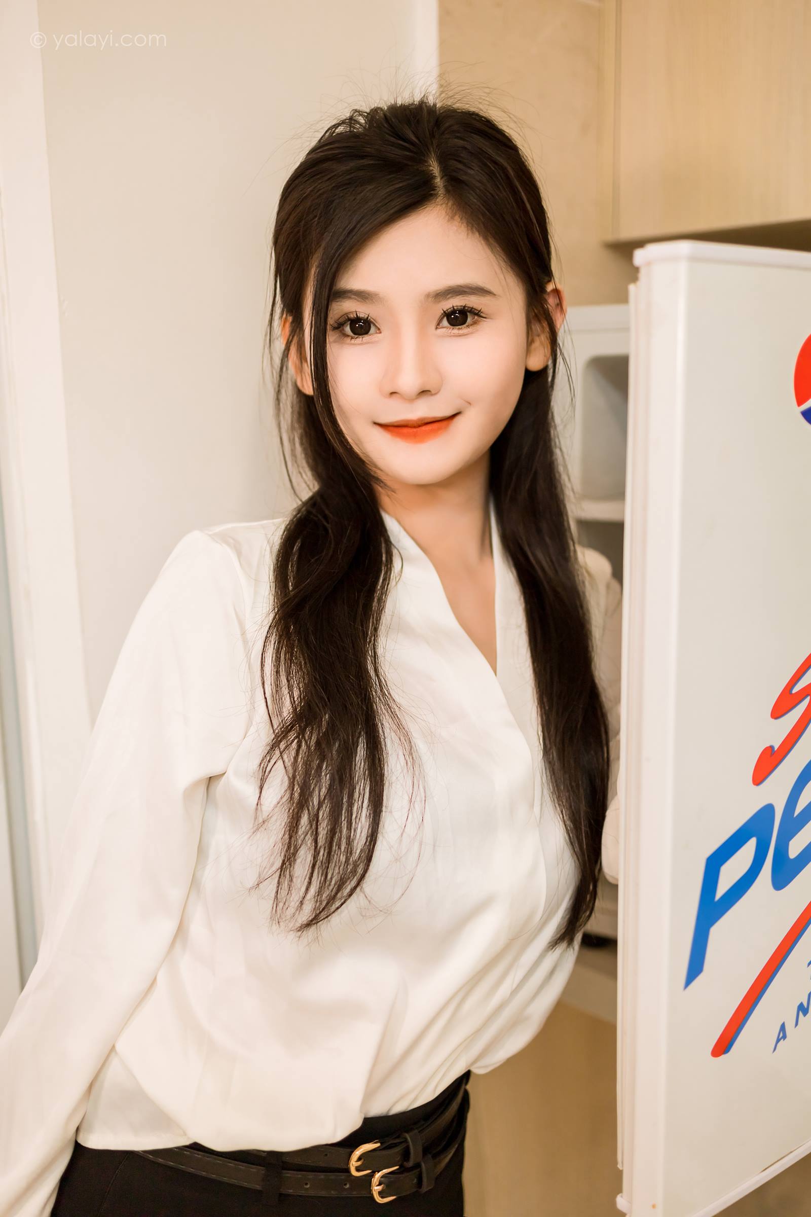 图片[31]-[YALAYI雅拉伊]2023.10.23 NO.1076 白领下班了 若婷[45+1P] – 速更版-美库