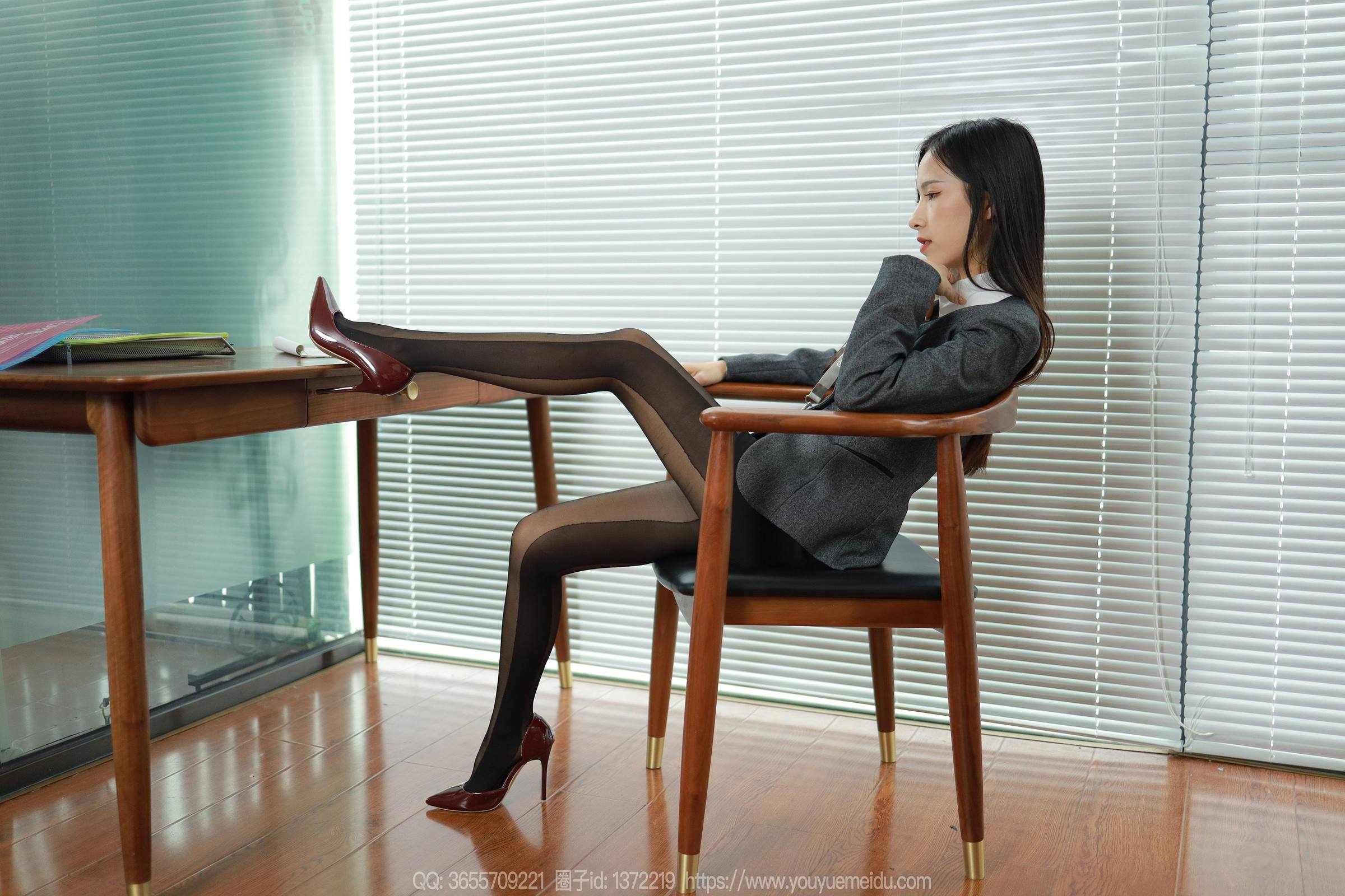 图片[19]-[IESS异思趣向] 2023.12.18 丝享家1614：美子《新闻女王》[83P] – 速更版-美库