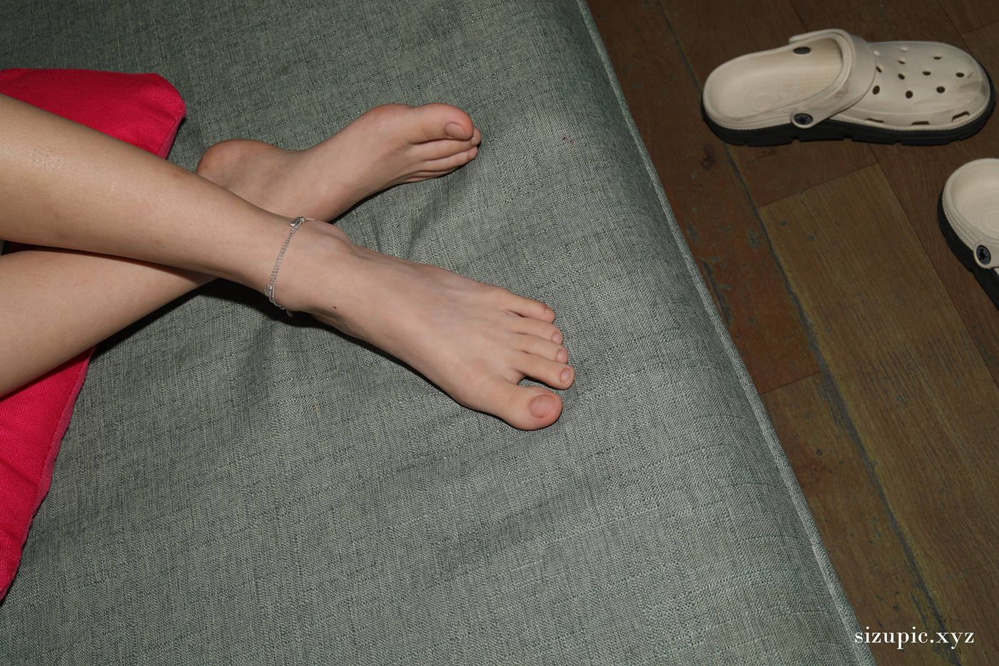 图片[41]-Pary摄影 NO.126 小陈首次试镜时展示37码美脚[91P] – 速更版-美库