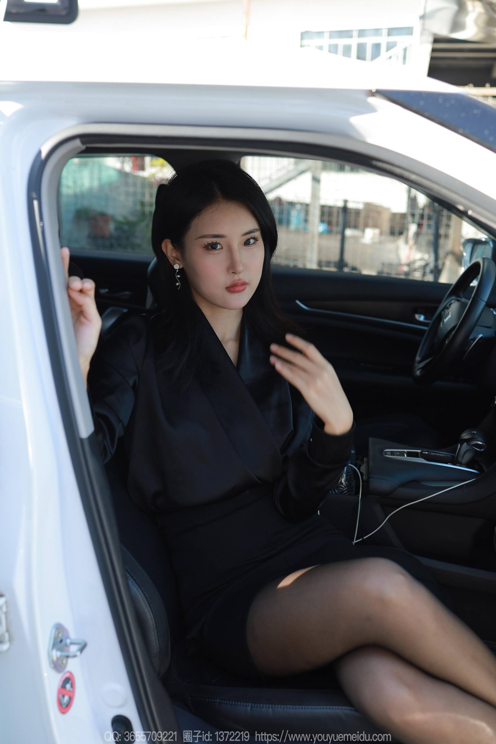 图片[26]-[IESS异思趣向] 2023.12.21 丝享家1617：小宝《有事车上说》[84P] – 速更版-美库