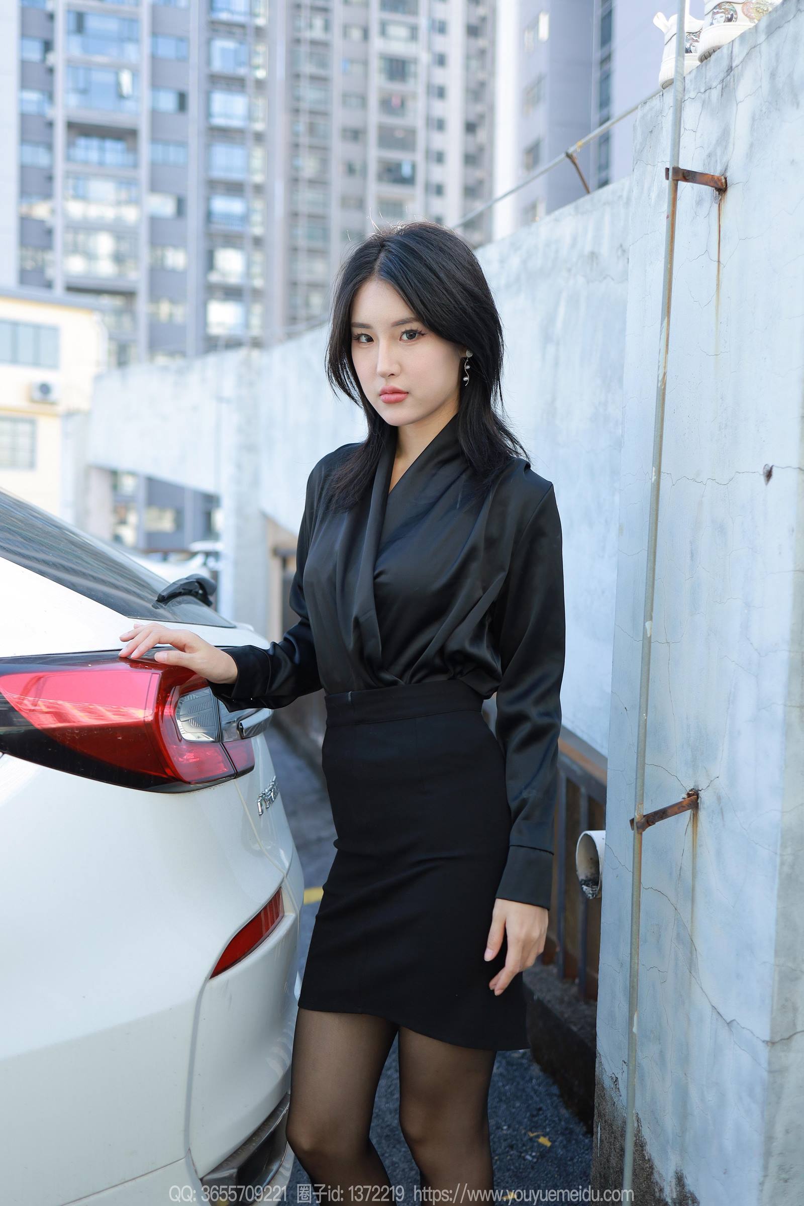 图片[31]-[IESS异思趣向] 2023.12.21 丝享家1617：小宝《有事车上说》[84P] – 速更版-美库