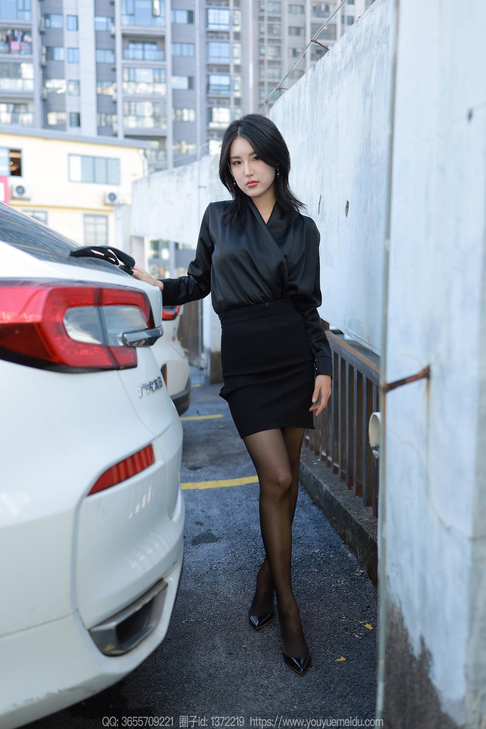 图片[82]-[IESS异思趣向] 2023.12.21 丝享家1617：小宝《有事车上说》[84P] – 速更版-美库