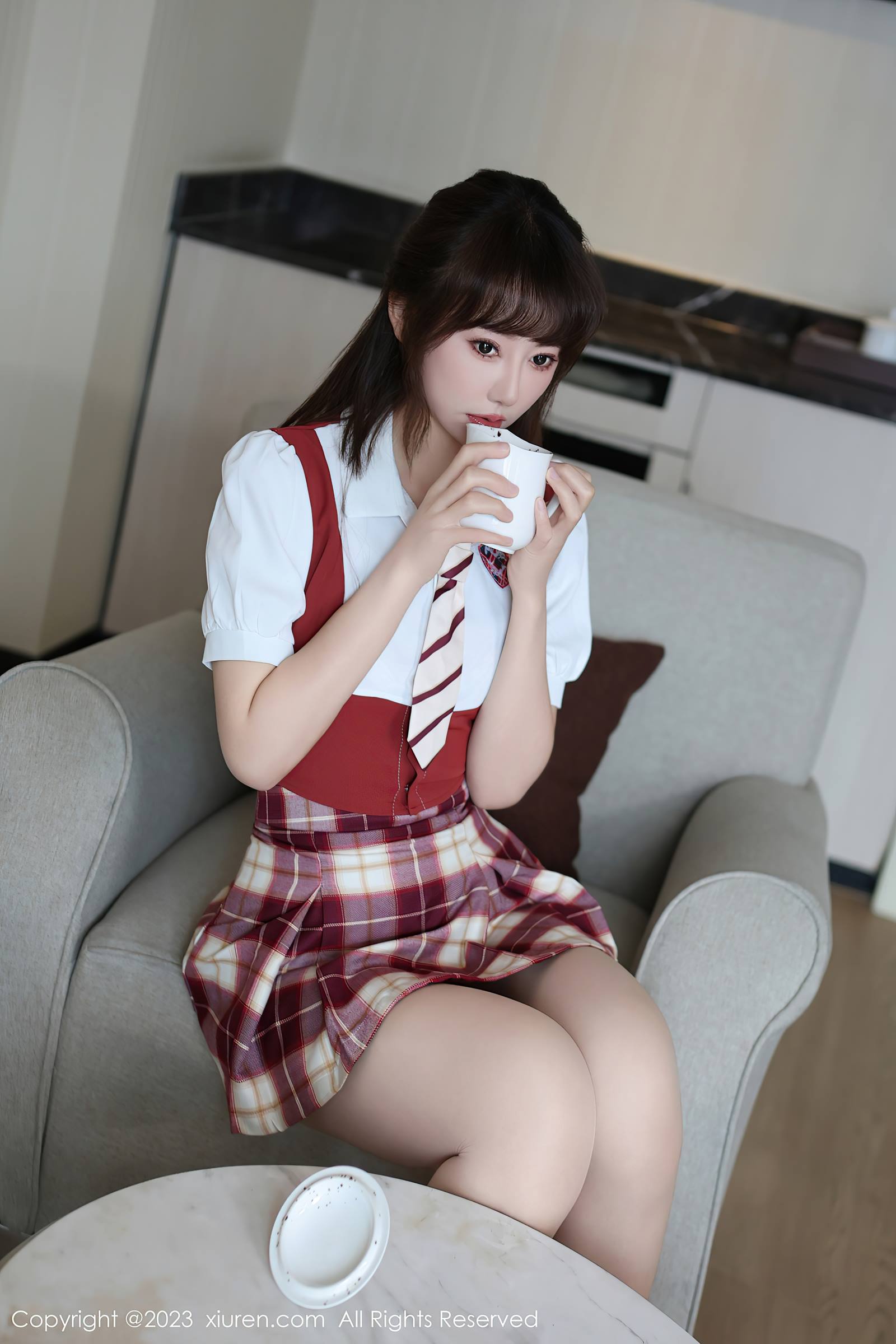 图片[23]-[Xiuren秀人网]2023.12.22 NO.7851 金tiao 红格jk [23+1P] – 速更版-美库