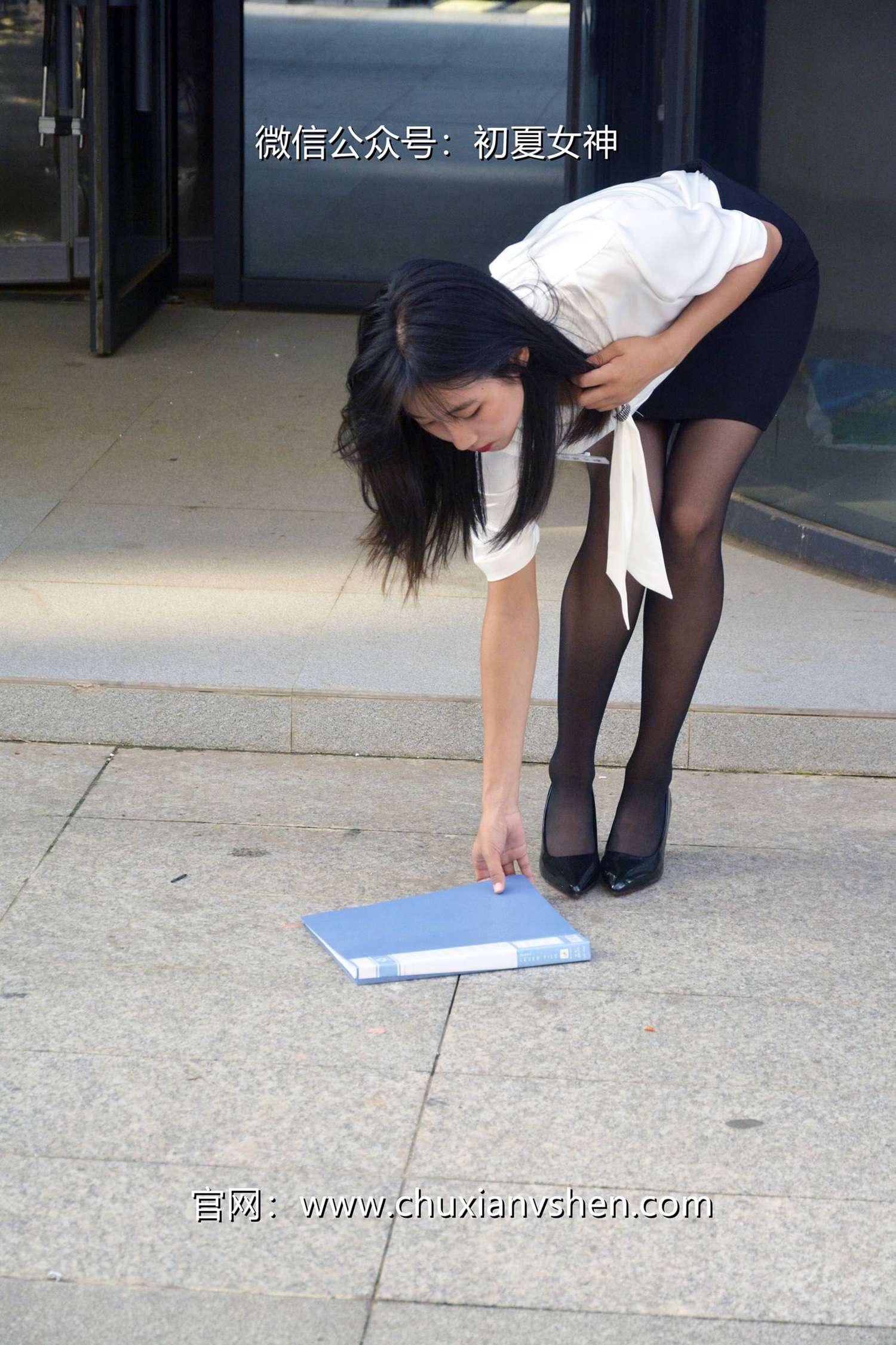 图片[34]-初夏女神 NO.085 点点 黑白正装[140P] – 速更版-美库