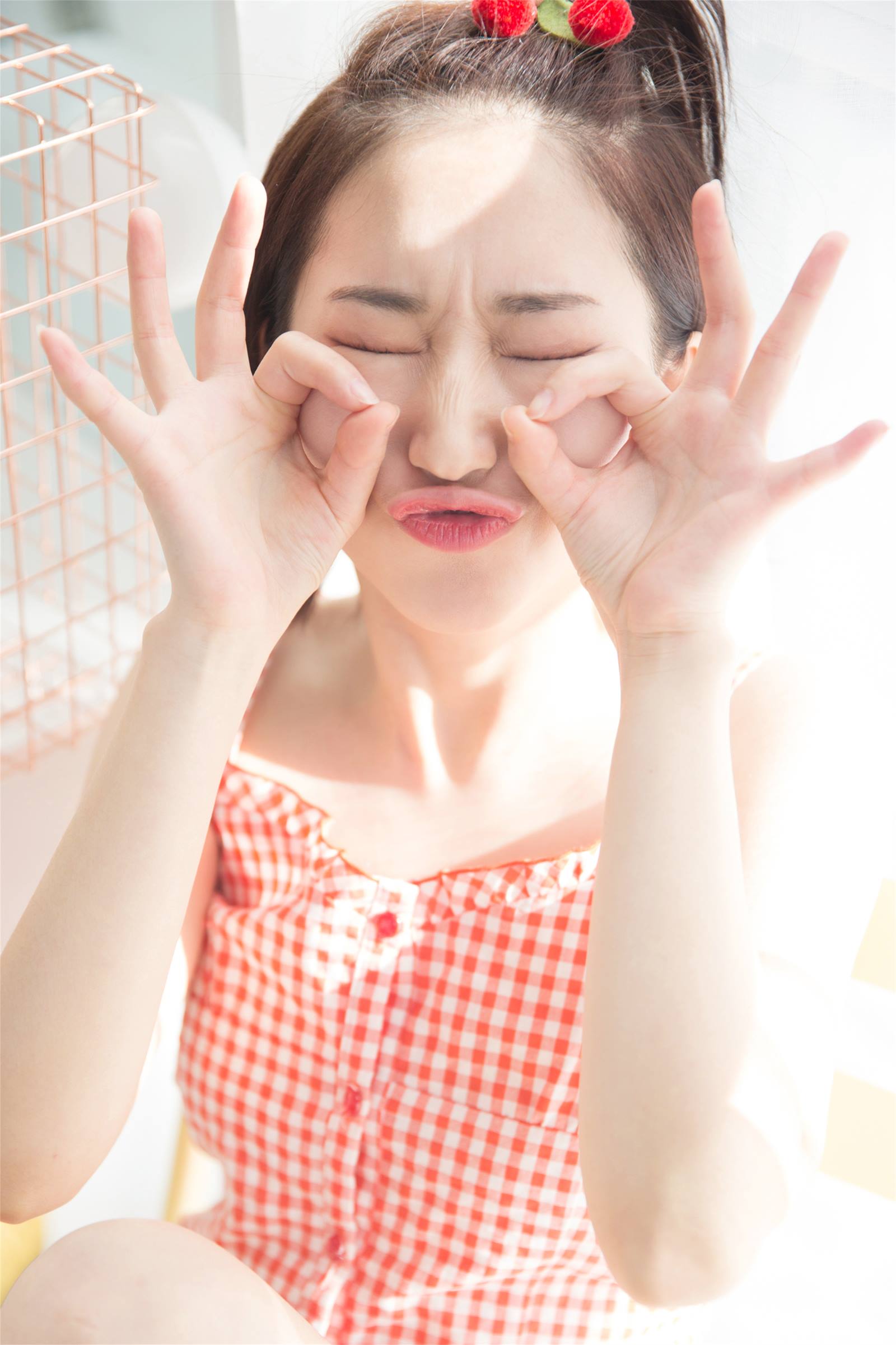 图片[32]-[YALAYI雅拉伊]2023.10.18 NO.1082 阳光女生[40+1P] – 速更版-美库