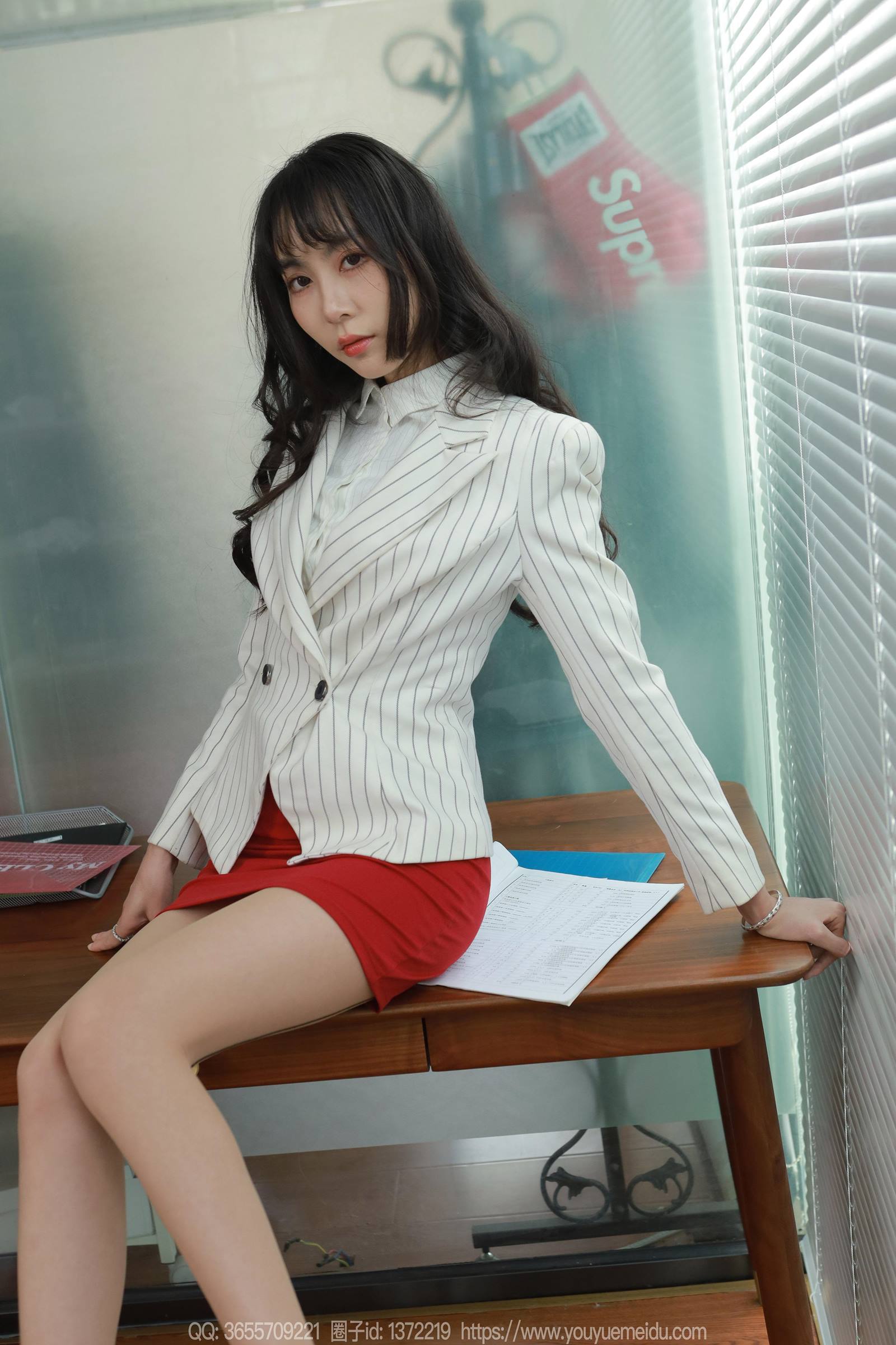 图片[35]-[IESS异思趣向] 2024.01.02 丝享家1627：团团《红裙黑线》[88P] – 速更版-美库