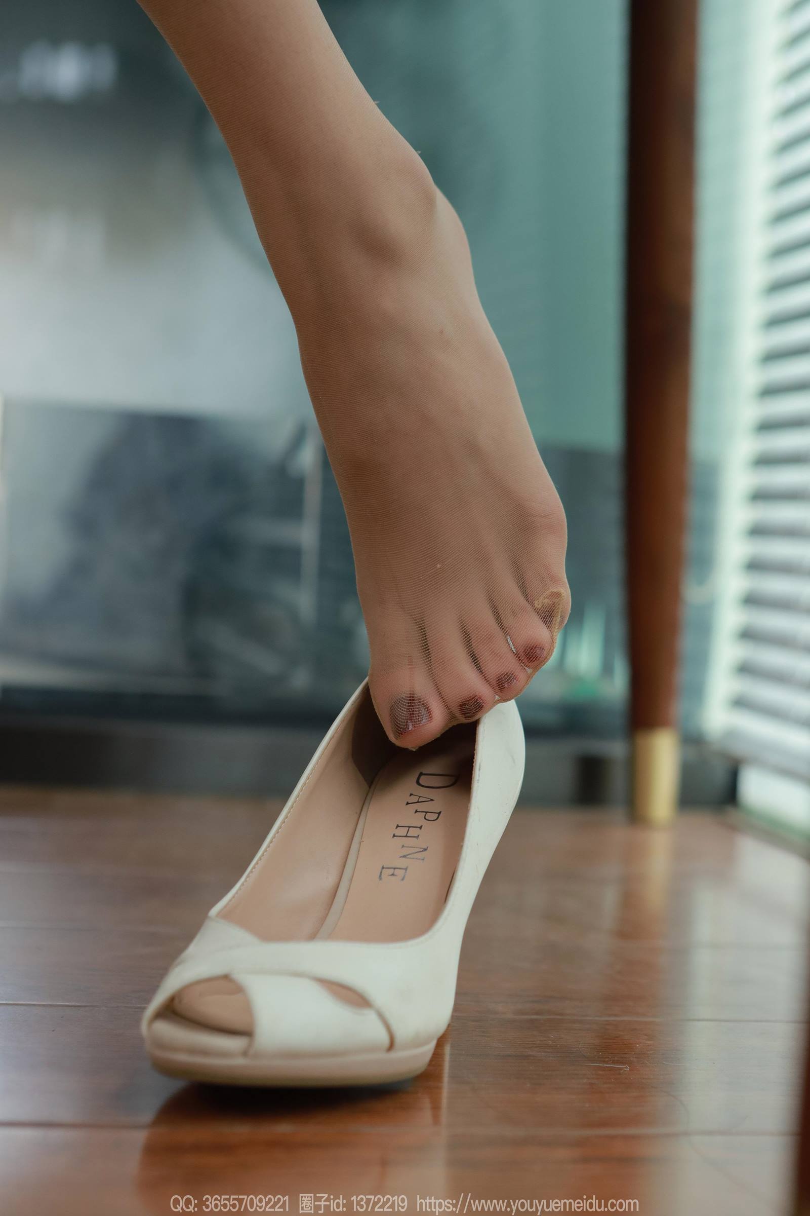 图片[44]-[IESS异思趣向] 2024.01.02 丝享家1627：团团《红裙黑线》[88P] – 速更版-美库