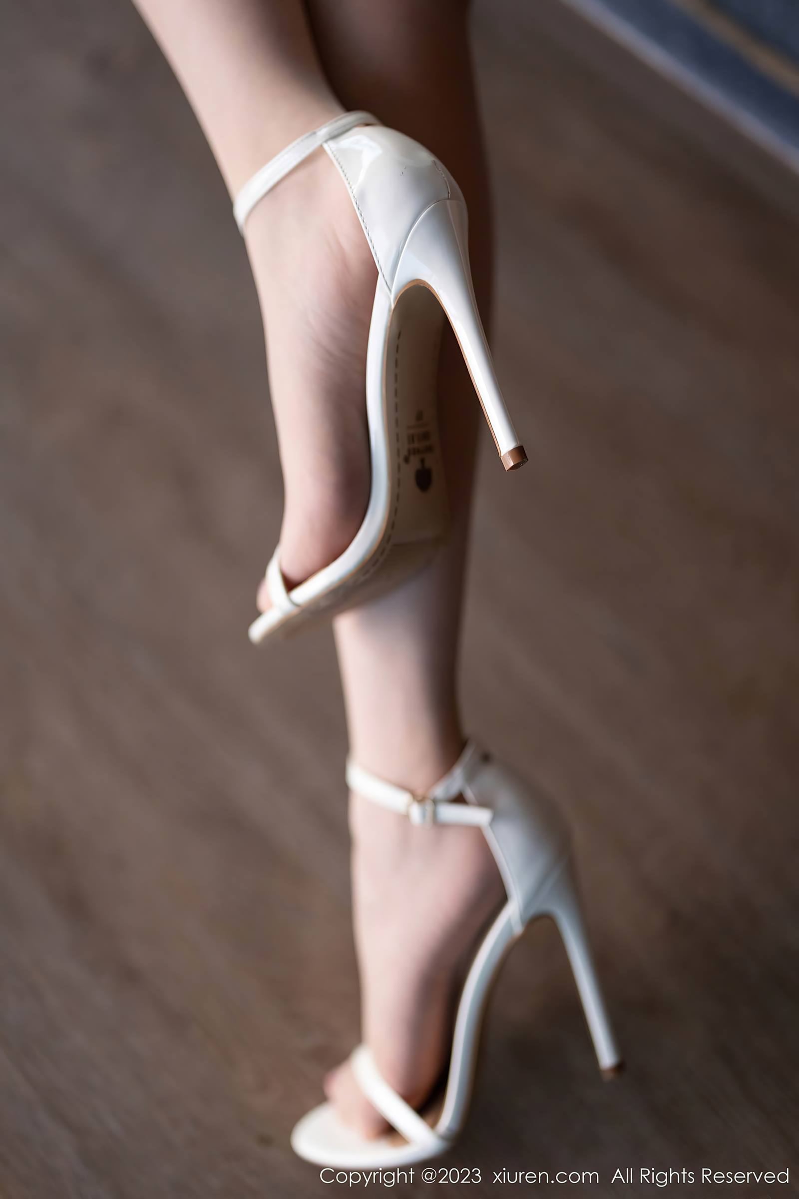 图片[19]-[Xiuren秀人网]2023.12.29 NO.7889 徐莉芝Booty 白色高跟鞋 [26+1P] – 速更版-美库