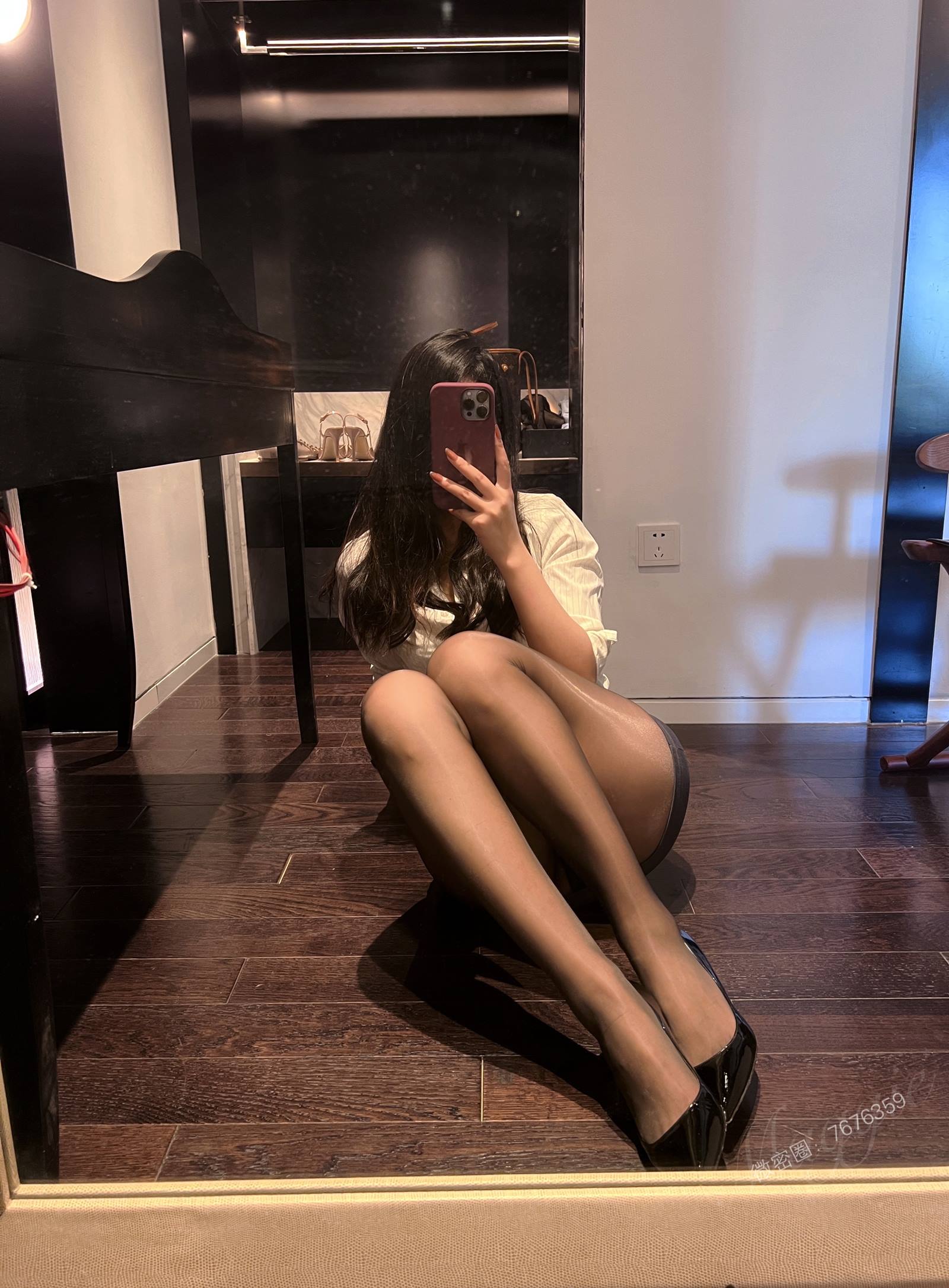 图片[20]-安乔乔儿(Nia乔乔)  小秘书来了[62P] – 速更版-美库