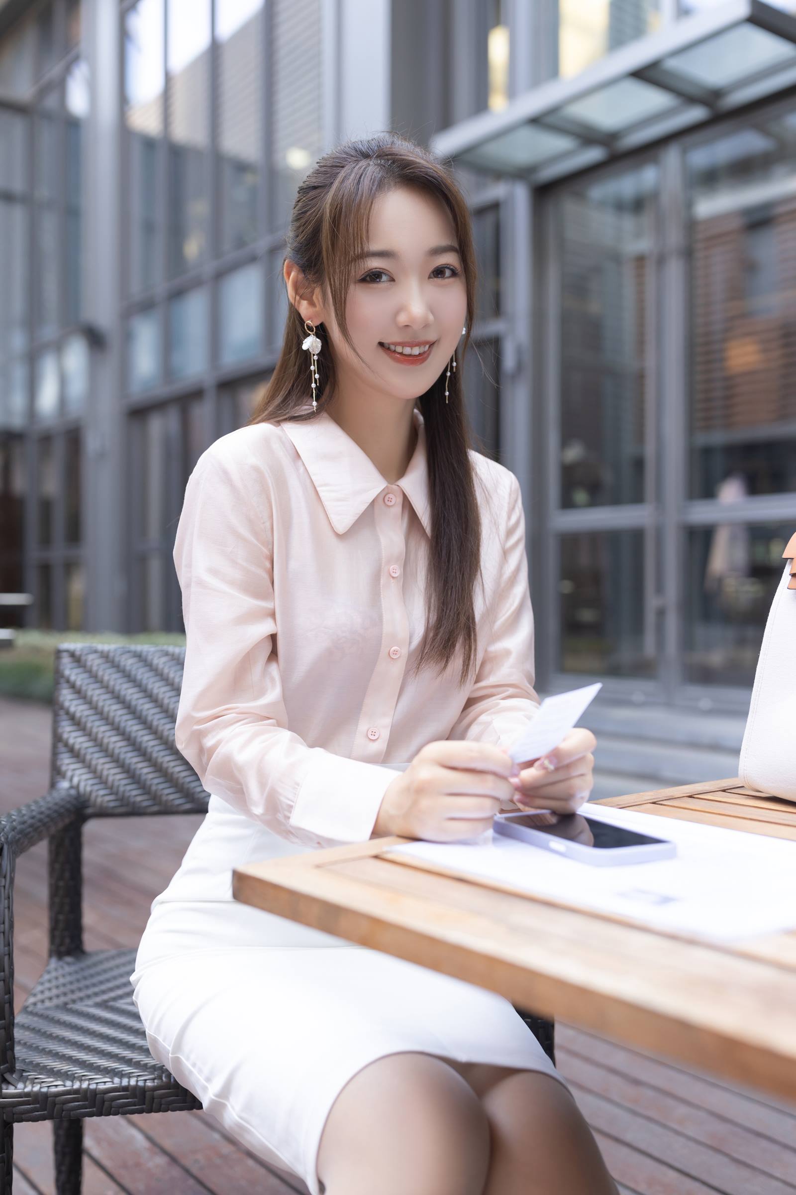 图片[19]-秀人内购@唐安琪 内购无水印 疫情下找工作写真 [44P] – 速更版-美库