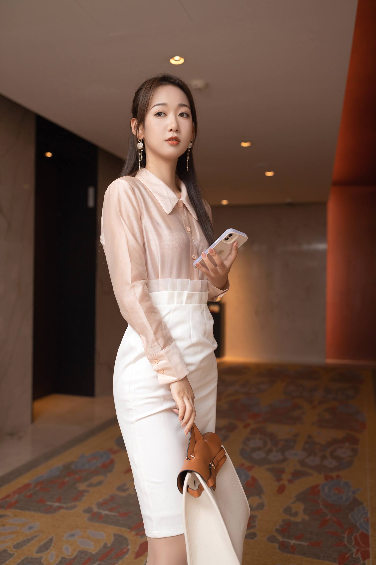 图片[32]-秀人内购@唐安琪 内购无水印 疫情下找工作写真 [44P] – 速更版-美库