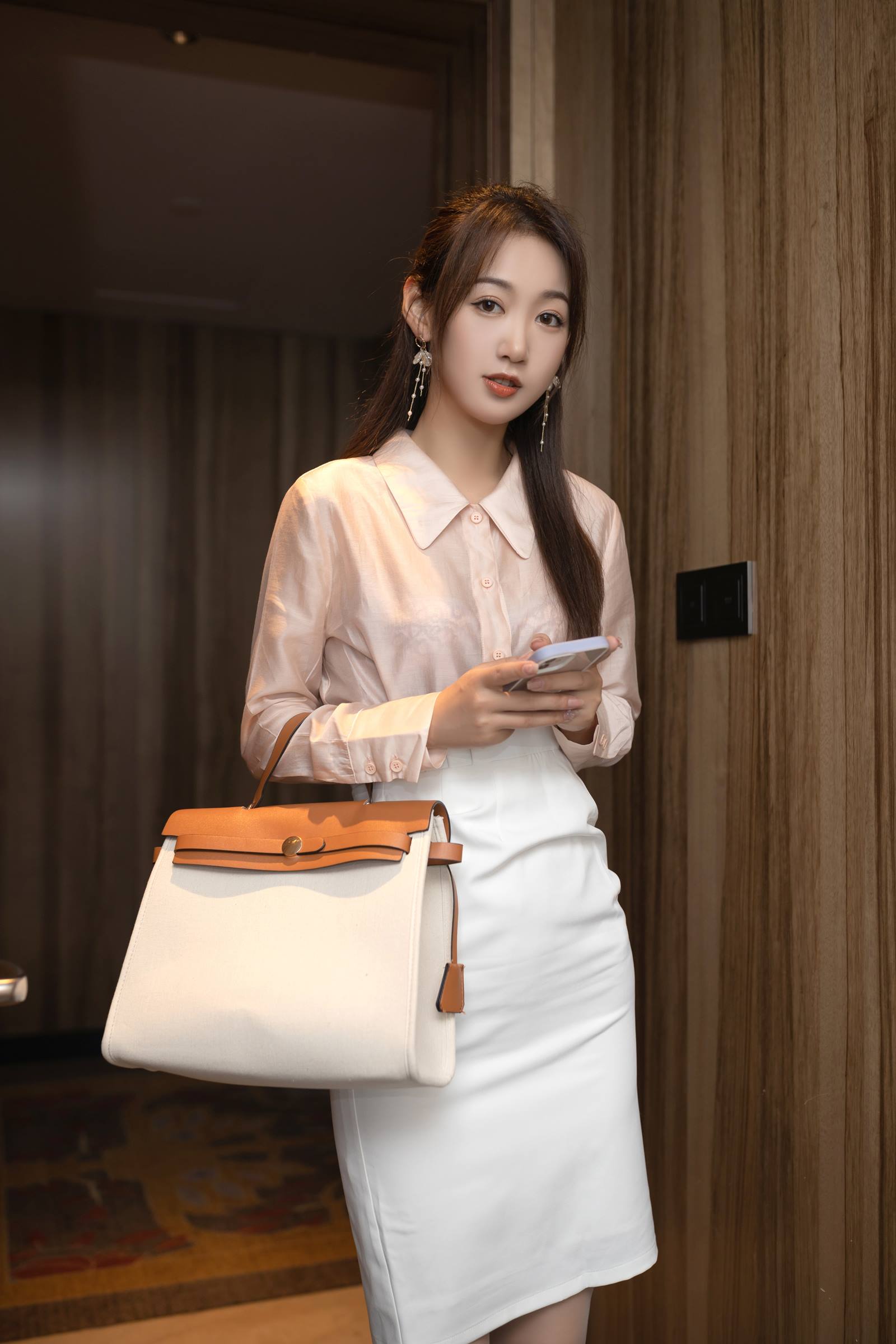 图片[35]-秀人内购@唐安琪 内购无水印 疫情下找工作写真 [44P] – 速更版-美库