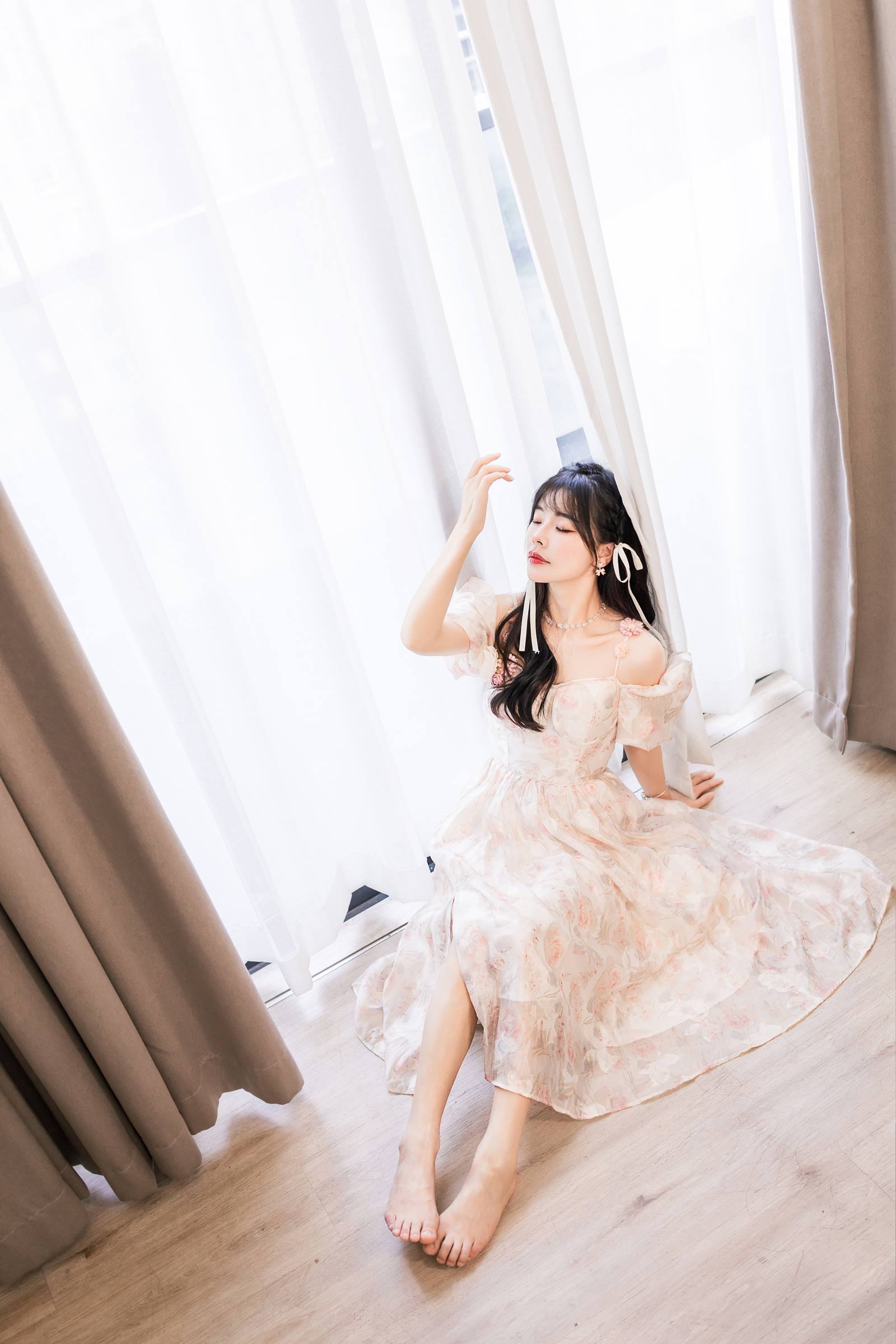 图片[18]-[YALAYI雅拉伊]2023.11.01 NO.1085 小花裙少女 程小蝶[45+1P] – 速更版-美库