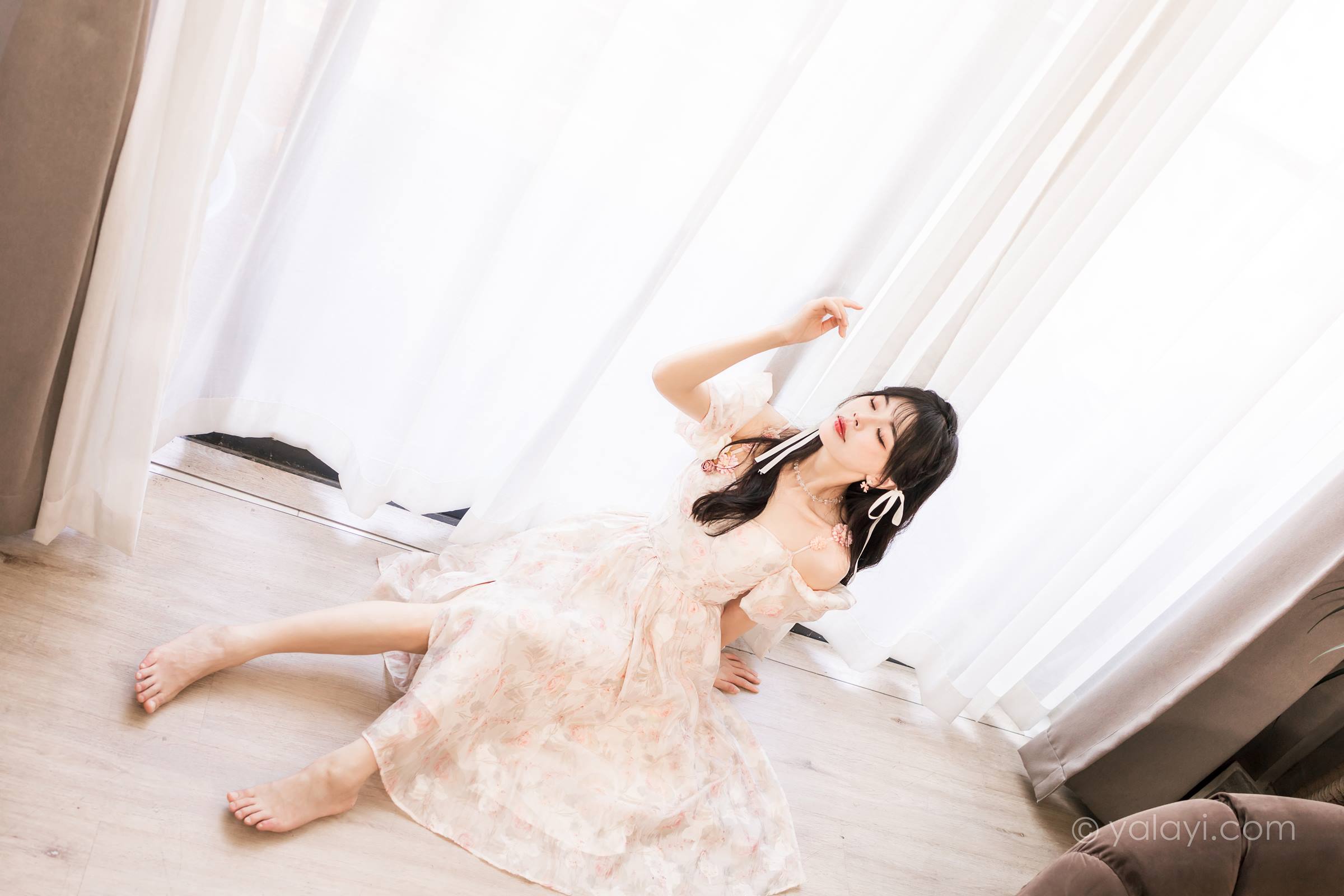 图片[23]-[YALAYI雅拉伊]2023.11.01 NO.1085 小花裙少女 程小蝶[45+1P] – 速更版-美库