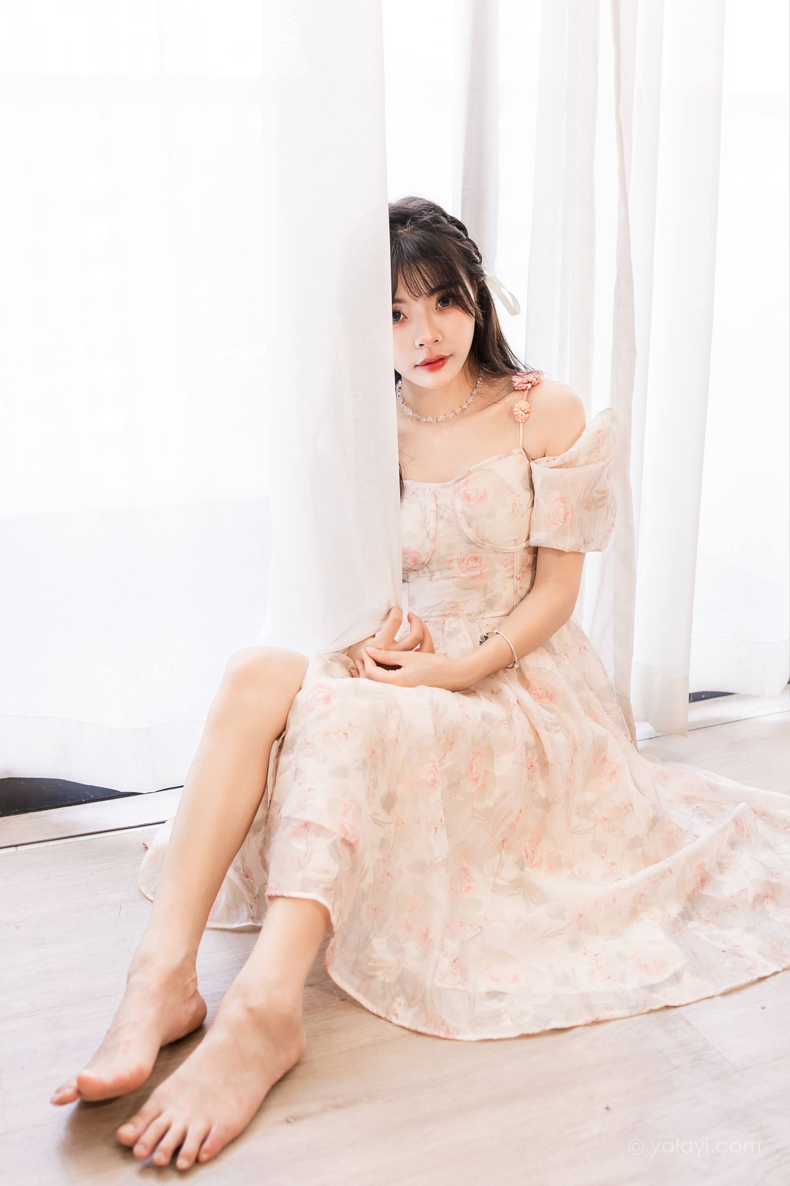 图片[24]-[YALAYI雅拉伊]2023.11.01 NO.1085 小花裙少女 程小蝶[45+1P] – 速更版-美库