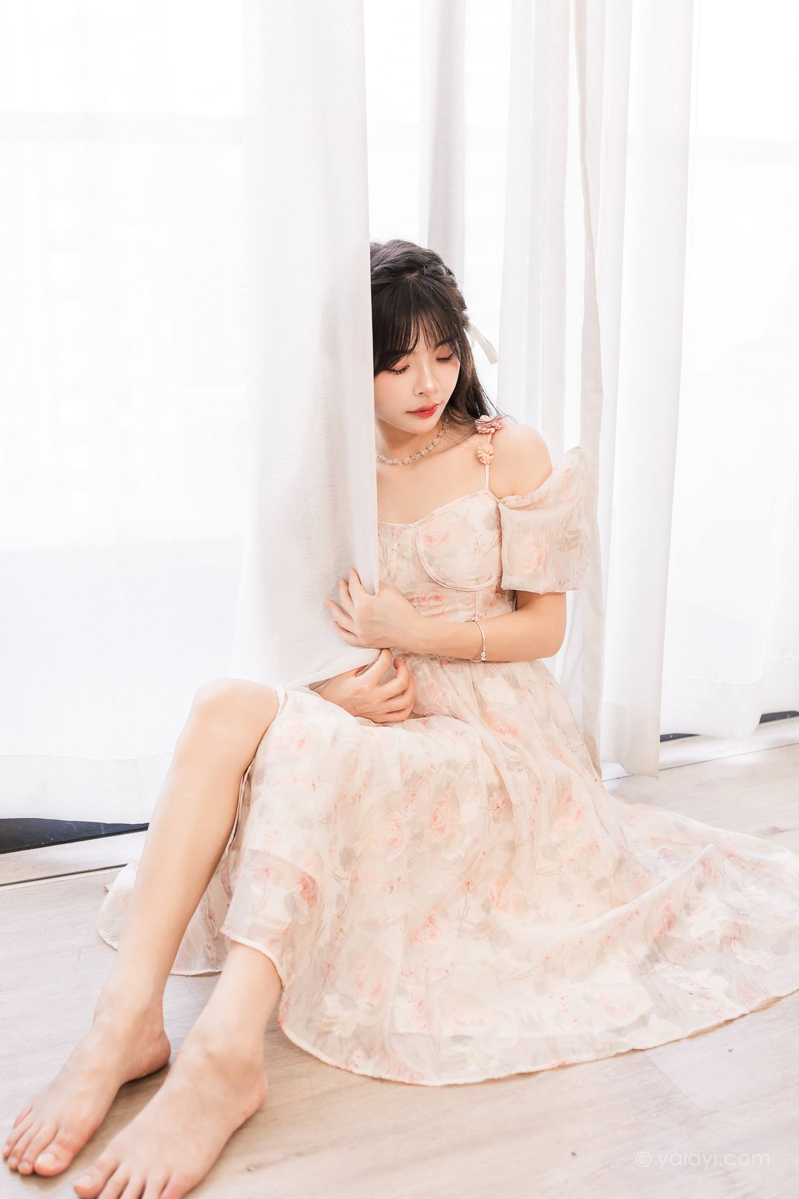 图片[25]-[YALAYI雅拉伊]2023.11.01 NO.1085 小花裙少女 程小蝶[45+1P] – 速更版-美库