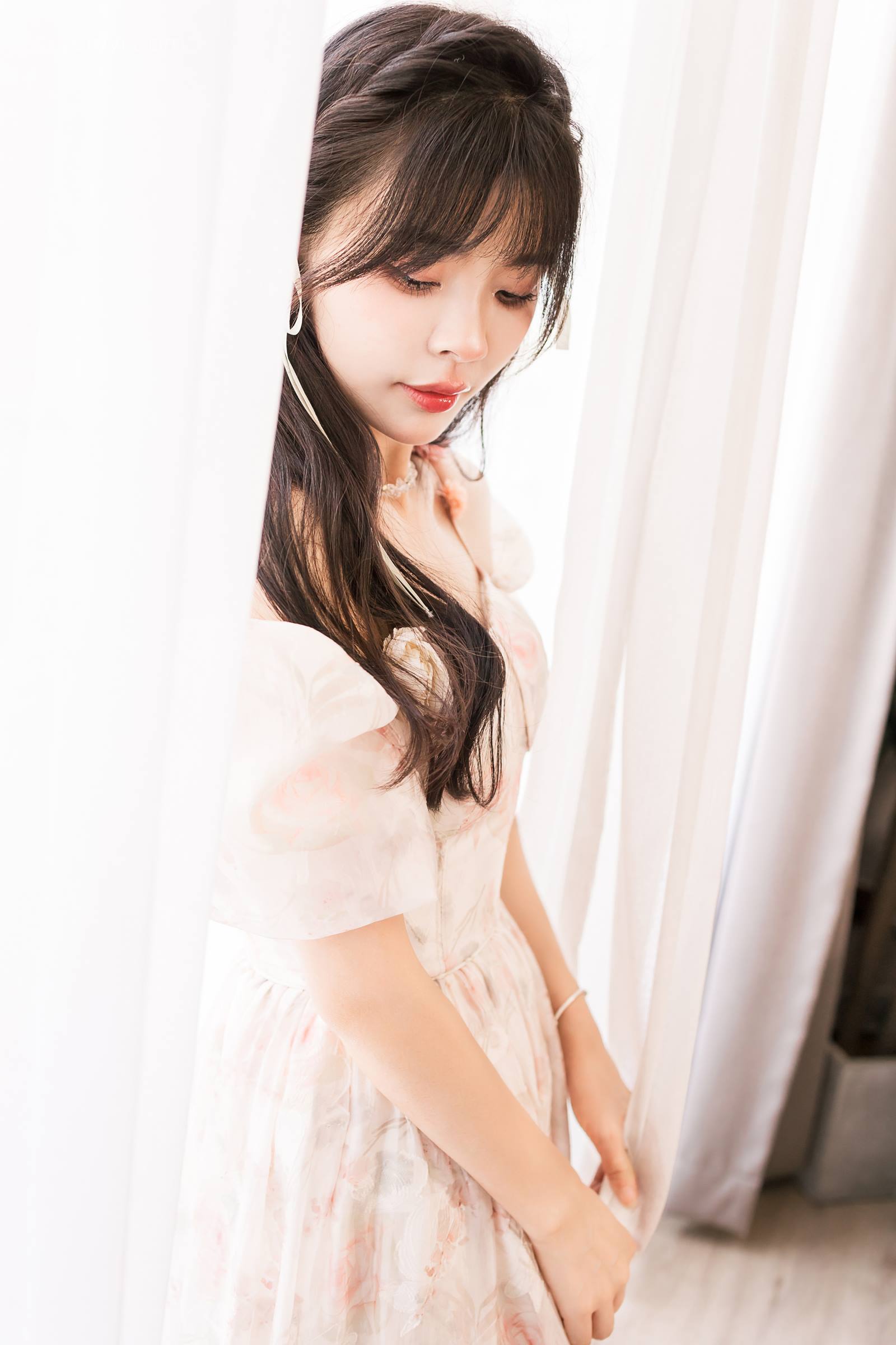 图片[44]-[YALAYI雅拉伊]2023.11.01 NO.1085 小花裙少女 程小蝶[45+1P] – 速更版-美库