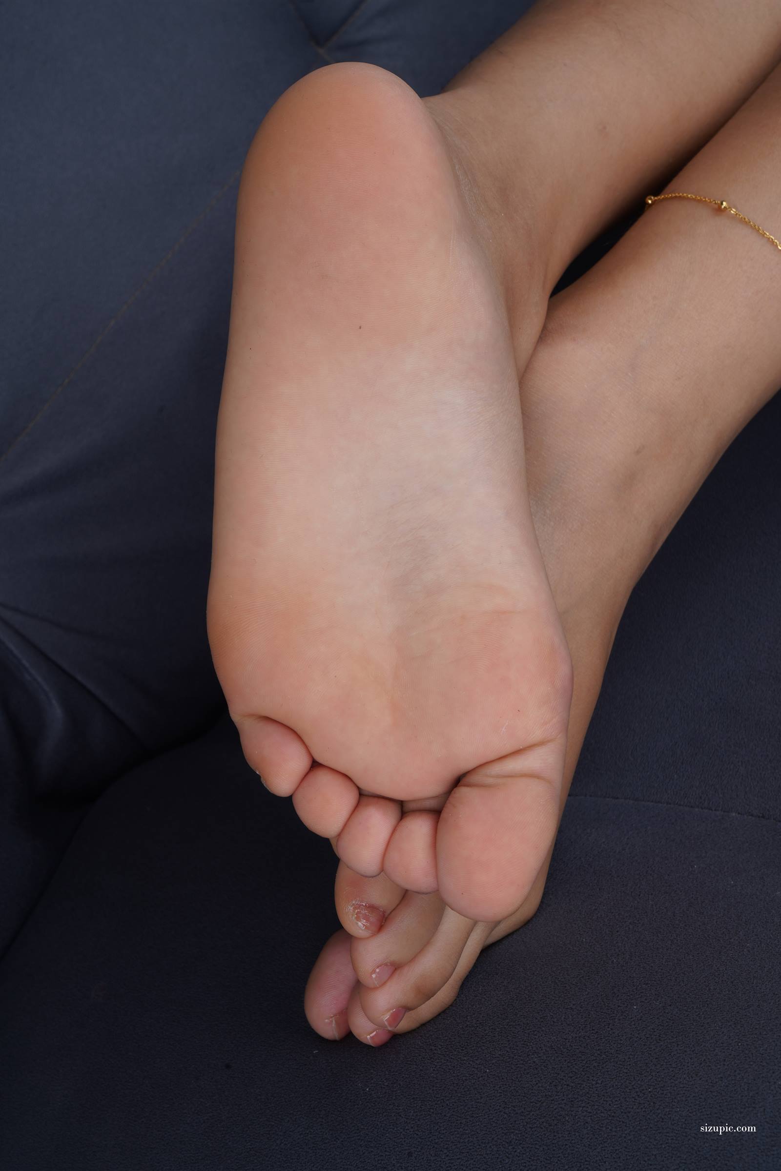 图片[23]-Pary摄影 NO.129 新模娟娟试镜展示38码美脚[93P] – 速更版-美库