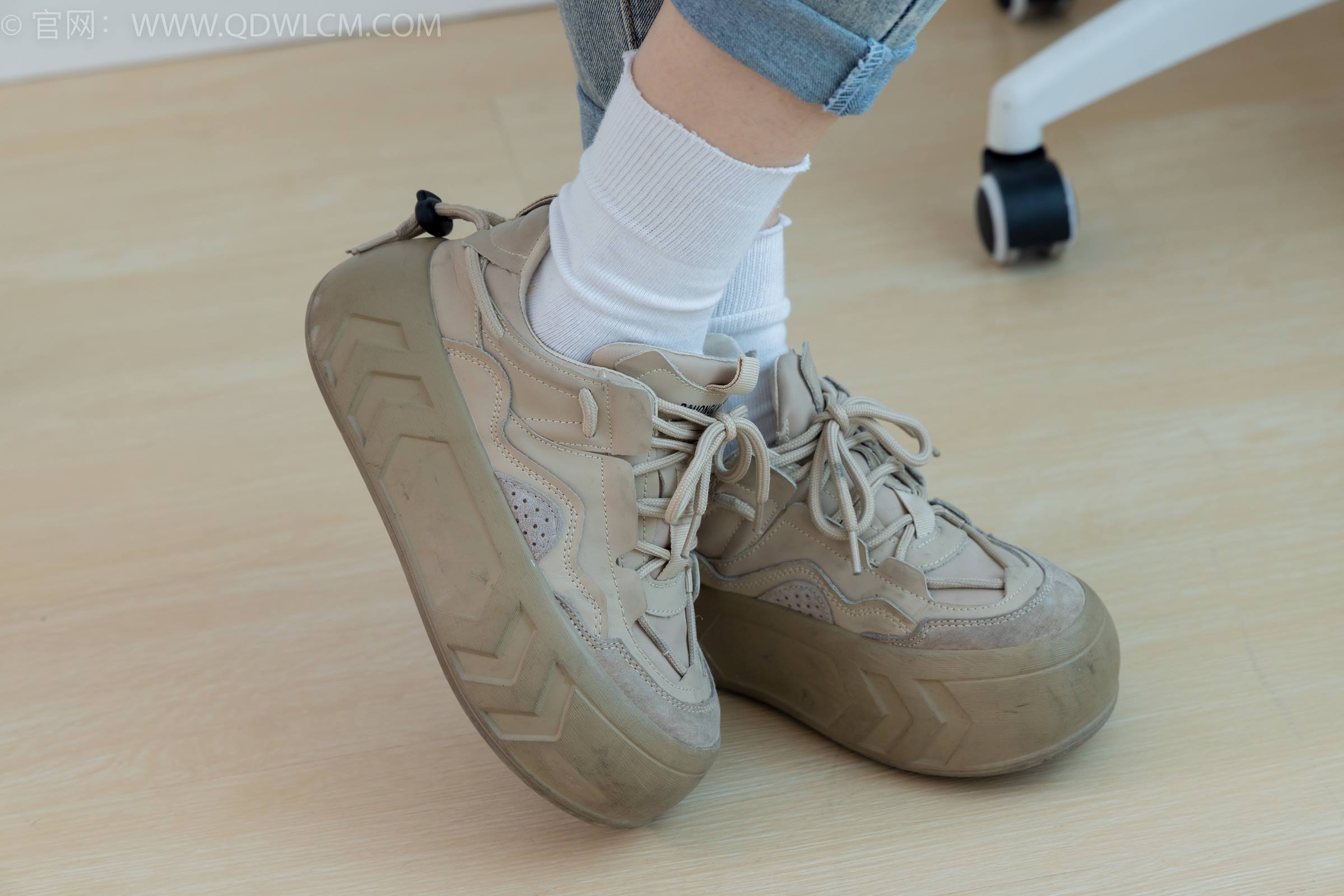 图片[13]-物恋传媒 NO.1783 绒绒-运动鞋、自然穿脏白棉袜[160P] – 速更版-美库