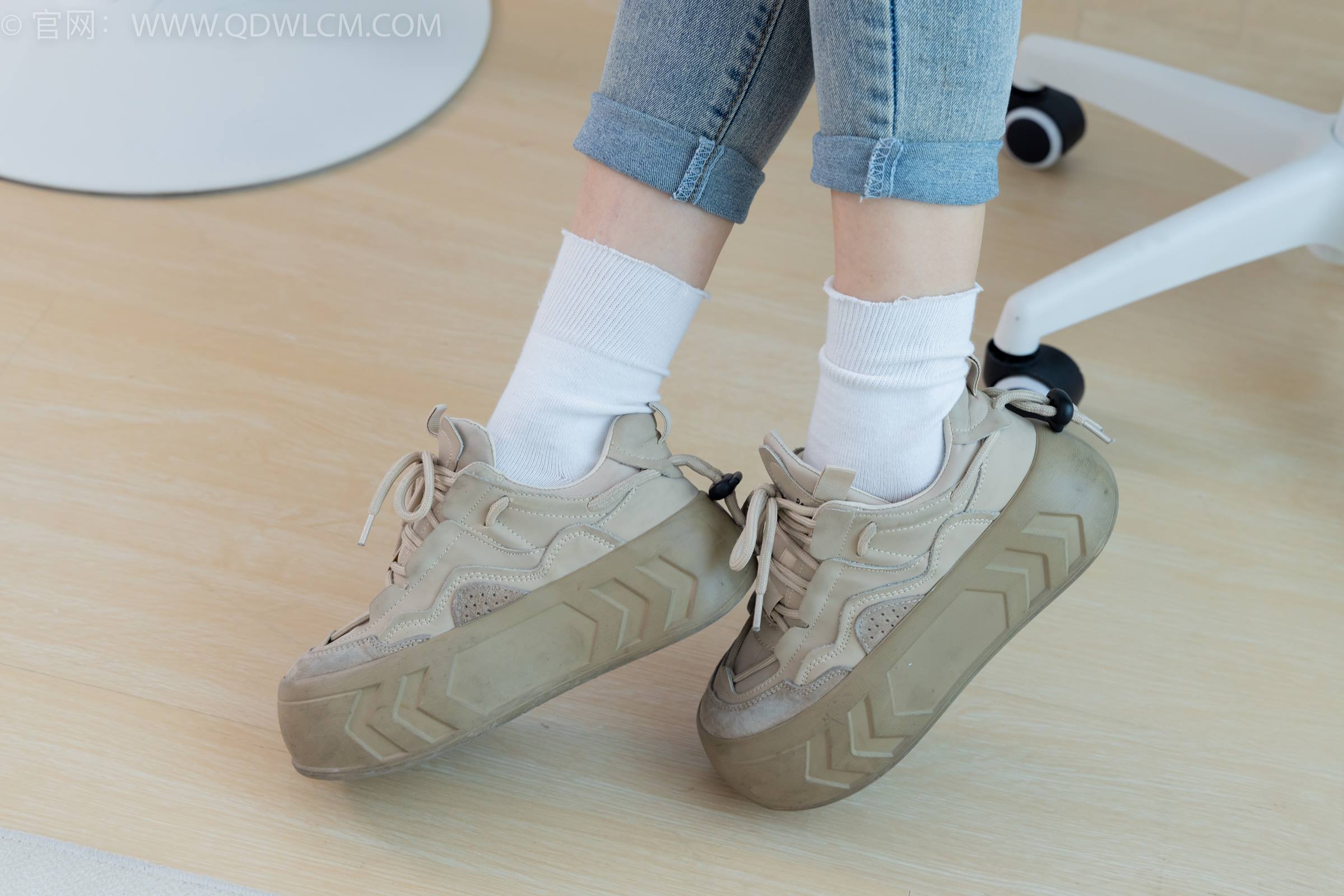 图片[30]-物恋传媒 NO.1783 绒绒-运动鞋、自然穿脏白棉袜[160P] – 速更版-美库
