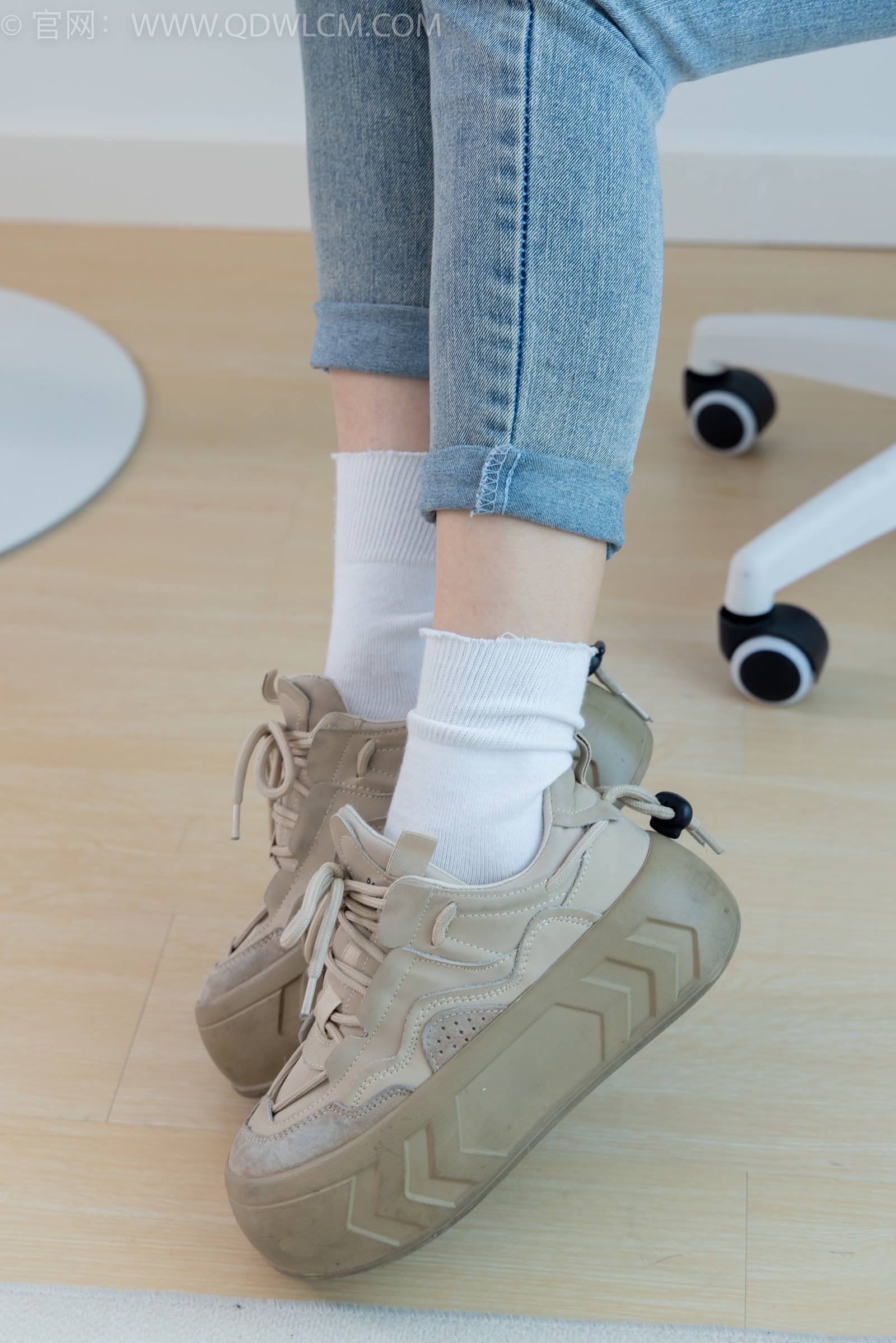 图片[31]-物恋传媒 NO.1783 绒绒-运动鞋、自然穿脏白棉袜[160P] – 速更版-美库