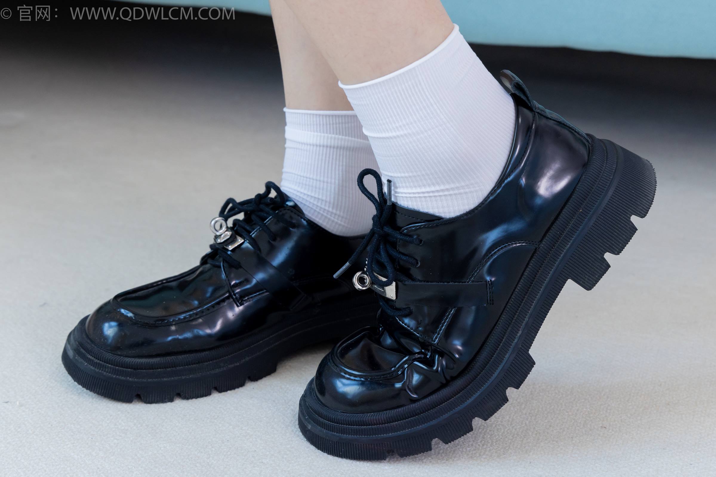 图片[25]-物恋传媒 NO.1784 小谷-皮鞋、白冰丝袜、裸足[150P] – 速更版-美库